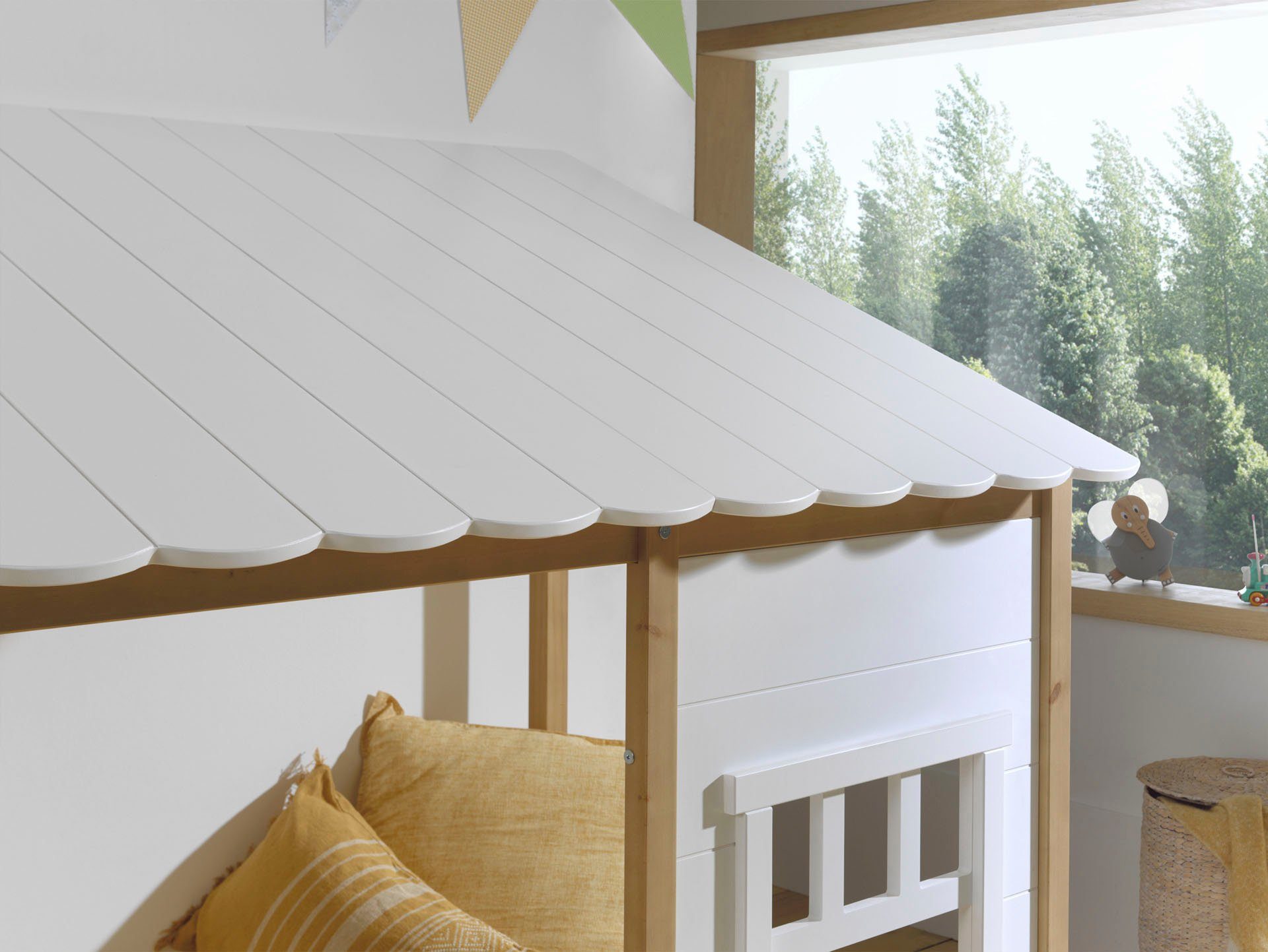 Vipack Kinderledikant Huisbed, van MDF en massief hout, wit gelakt met kleuraccent
