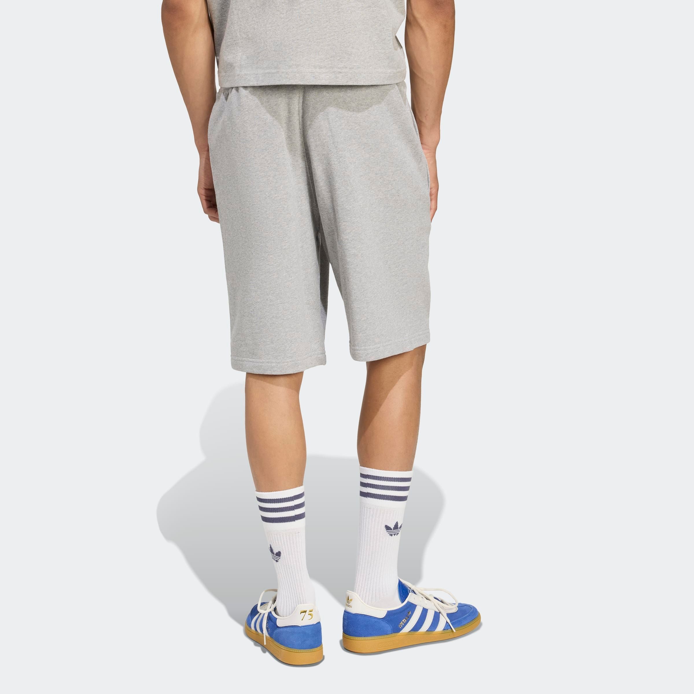 adidas Originals Short ESS SHO Essentiële sweat shorts met logo, van zacht french terry materiaal (1-delig)