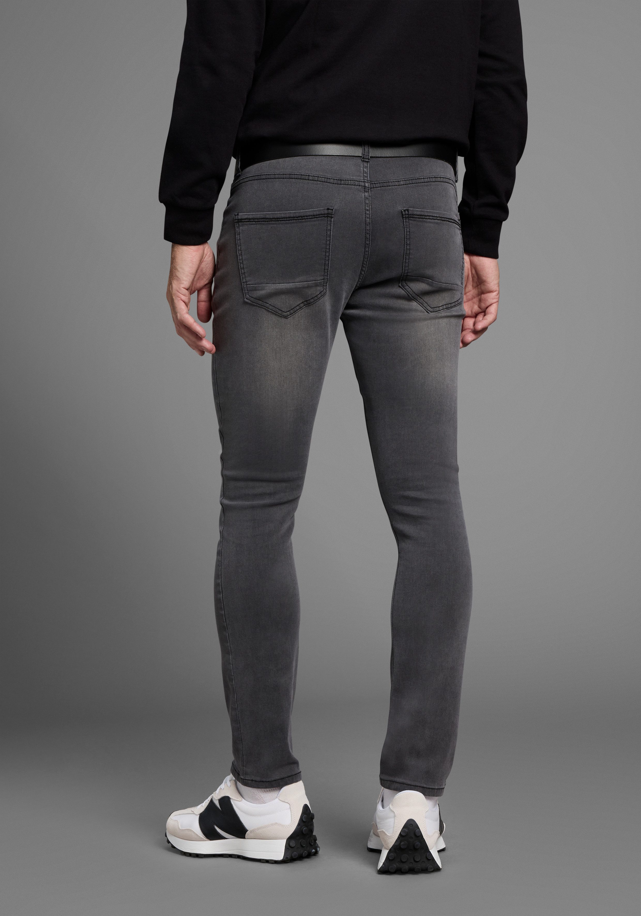 Bruno Banani Slim fit jeans Grady smalle pasvorm, lage taillehoogte, met steekzakken