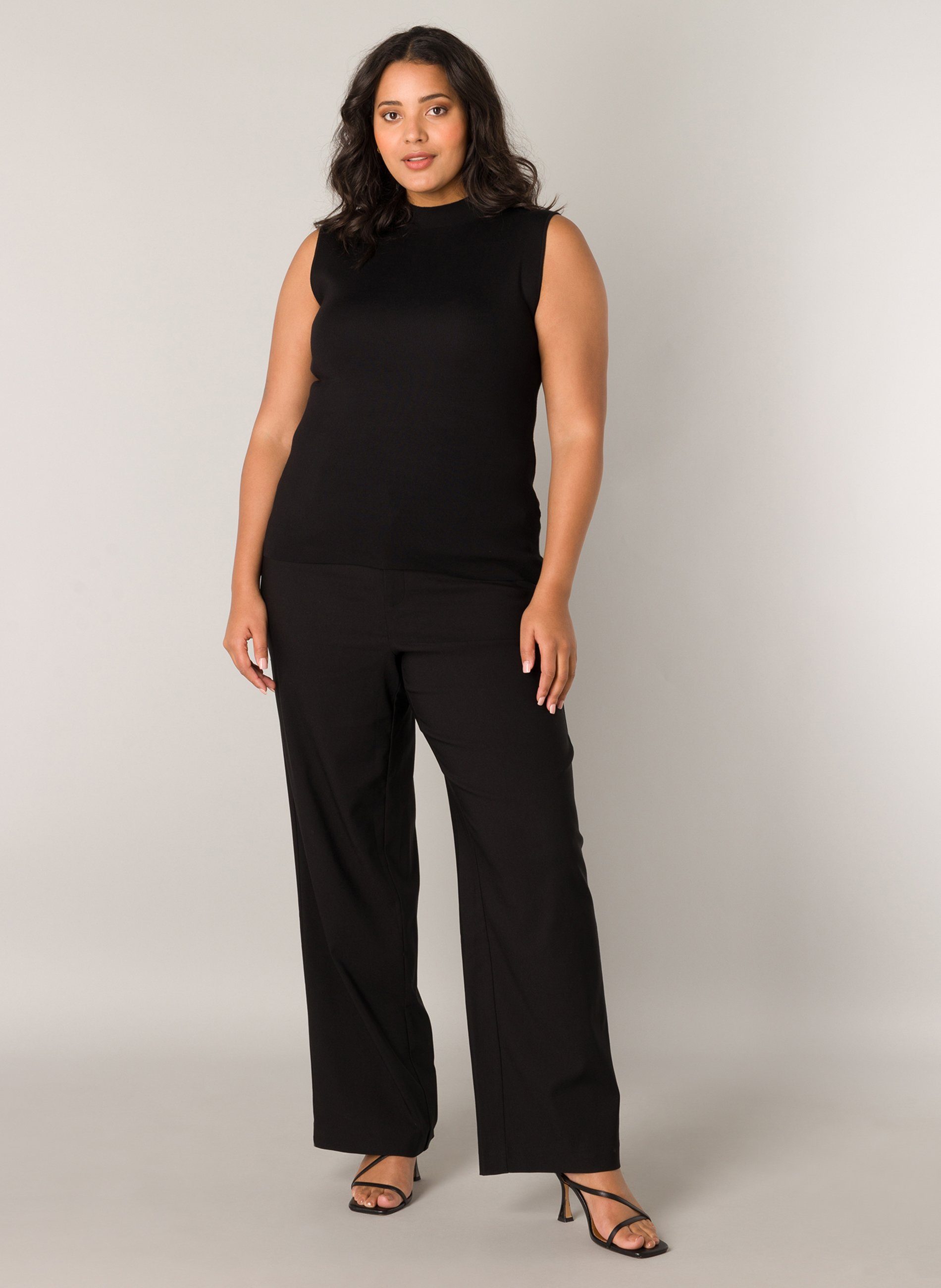 Base Level Curvy Geribde tanktop met hoge kraag