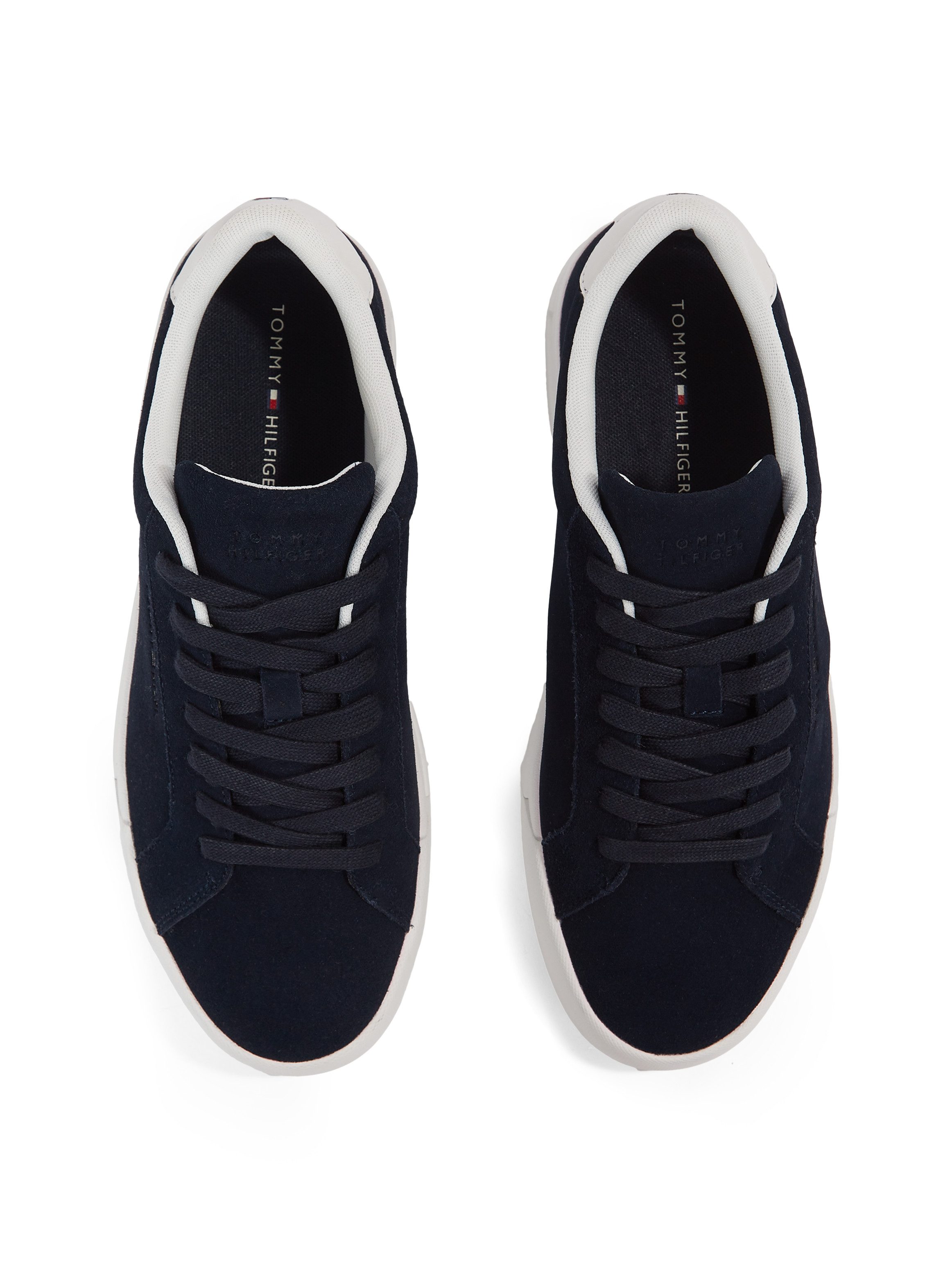 Tommy Hilfiger Plateausneakers TH COURT BETTER SUEDE vrijetijdsschoen, lage schoen, veterschoen met zijlogo
