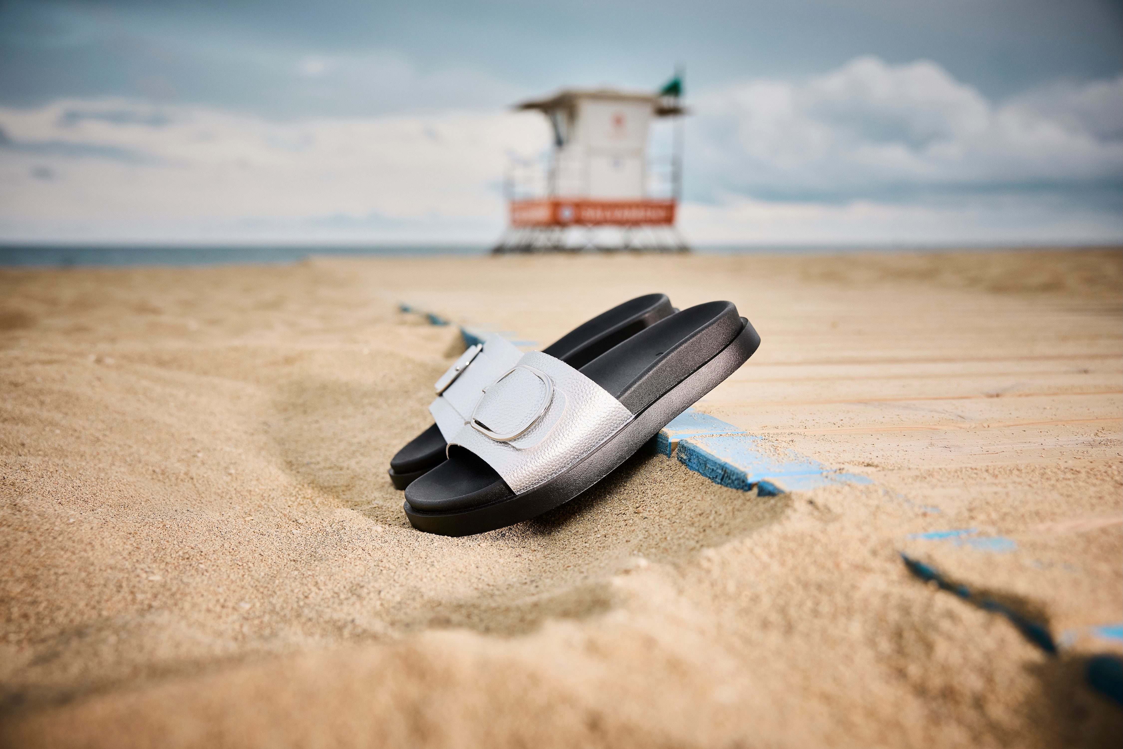 RIEKER Sport Slippers Zomerschoen, strandschoen, vakantieschoen, huisschoen met decoratieve sluiting