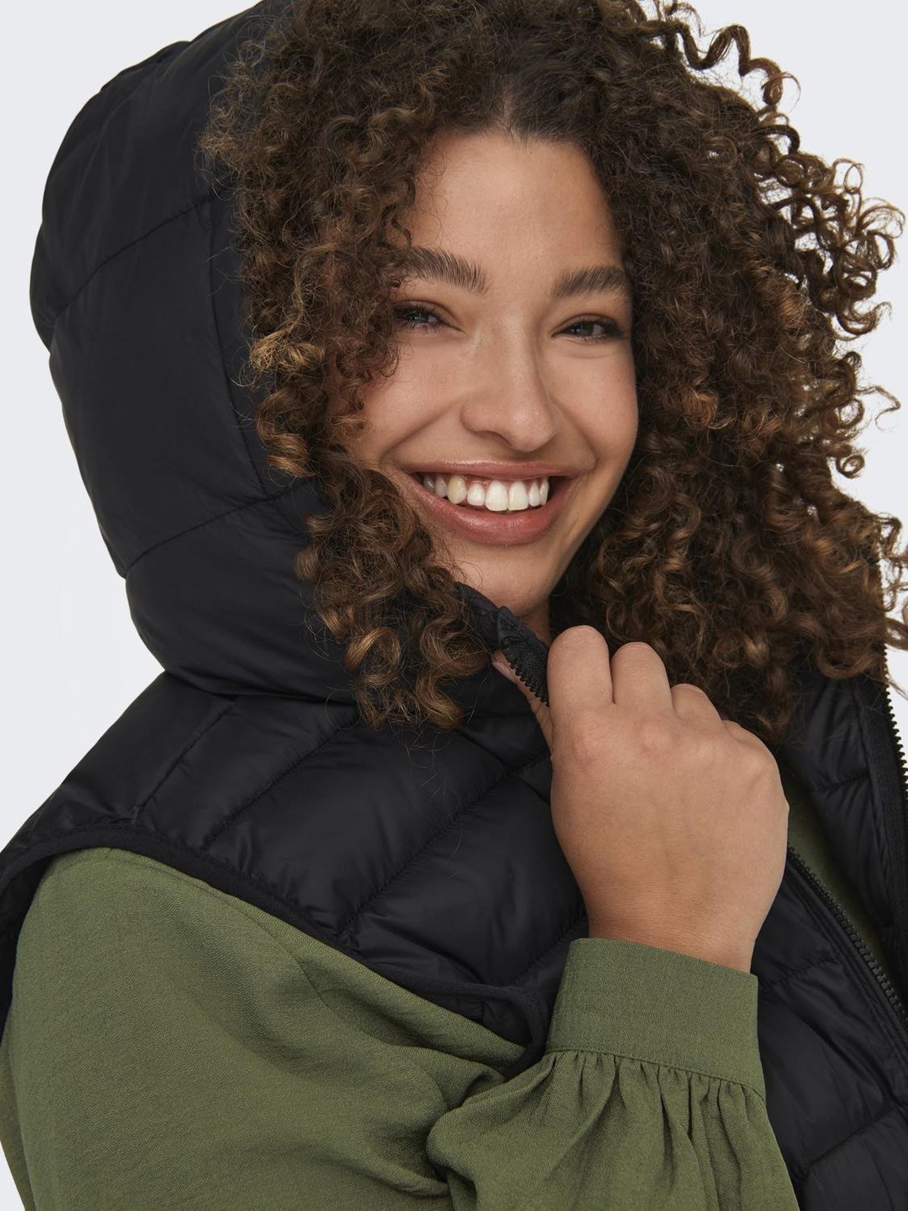 ONLY CARMAKOMA Bodywarmer CARNEW TAHOE HOOD WAISTCOAT CC OTW NOOS