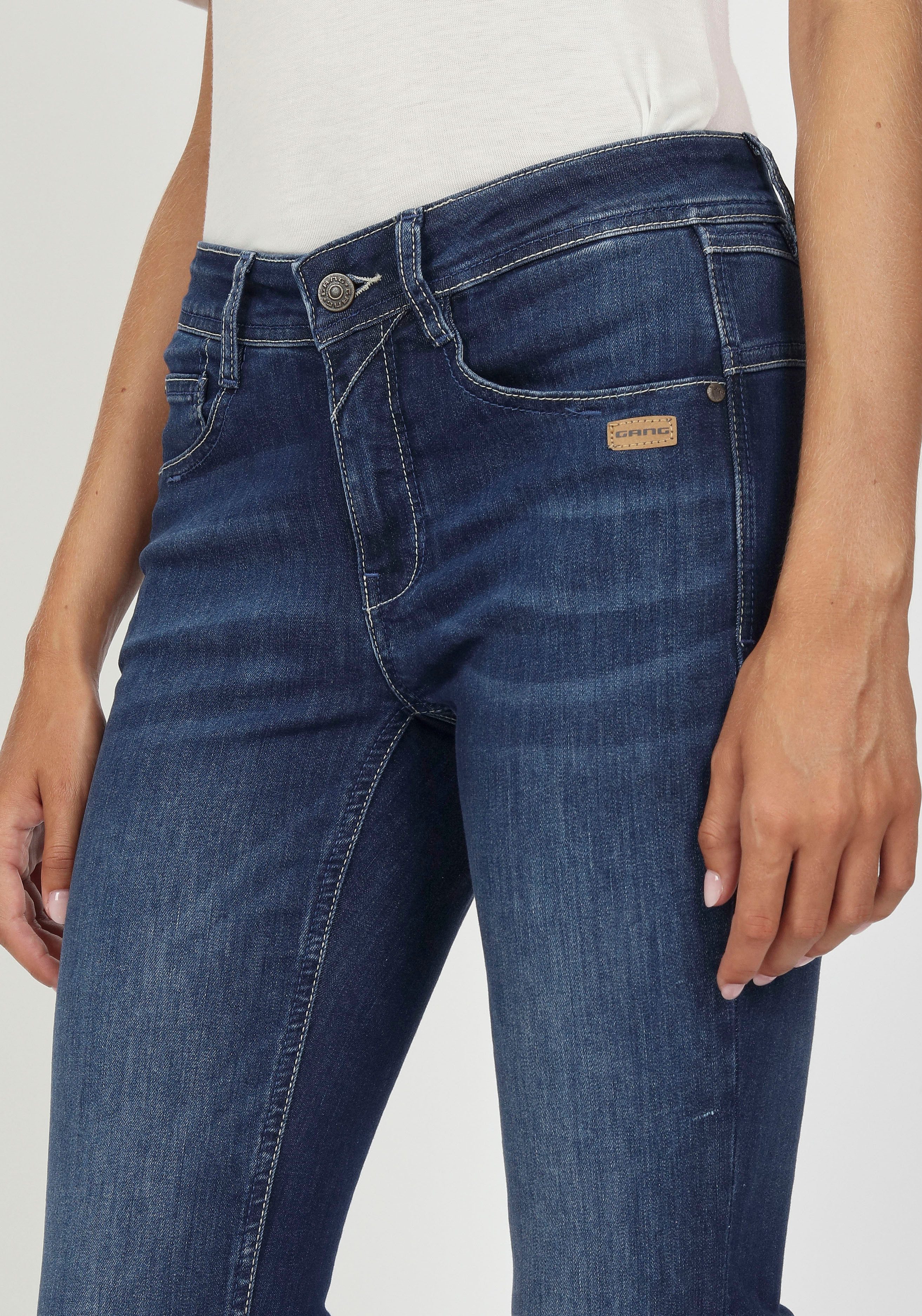 GANG Relax fit jeans 94AMELIE met used-effecten