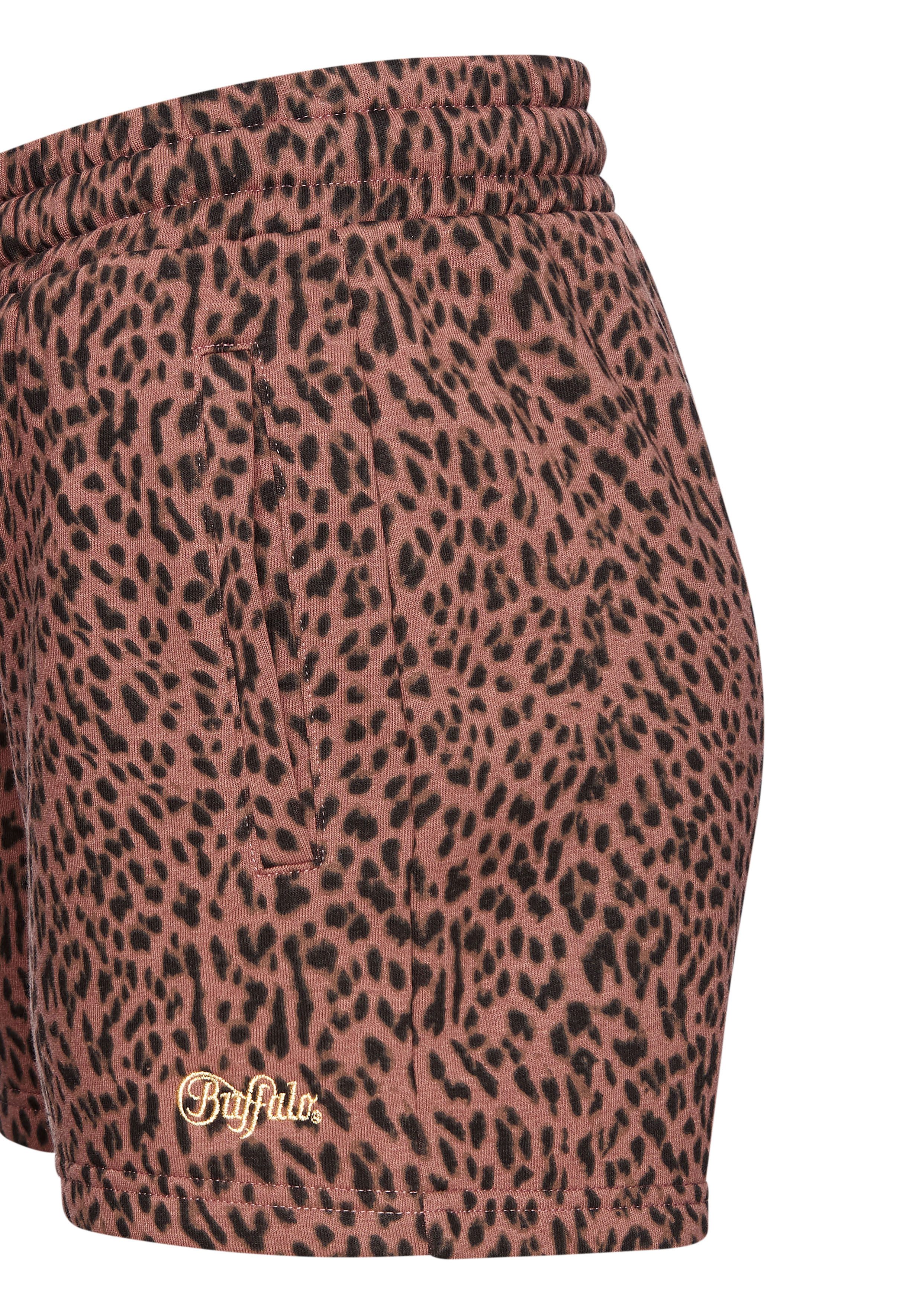 Buffalo Sweatshort met luxueus logoborduursel