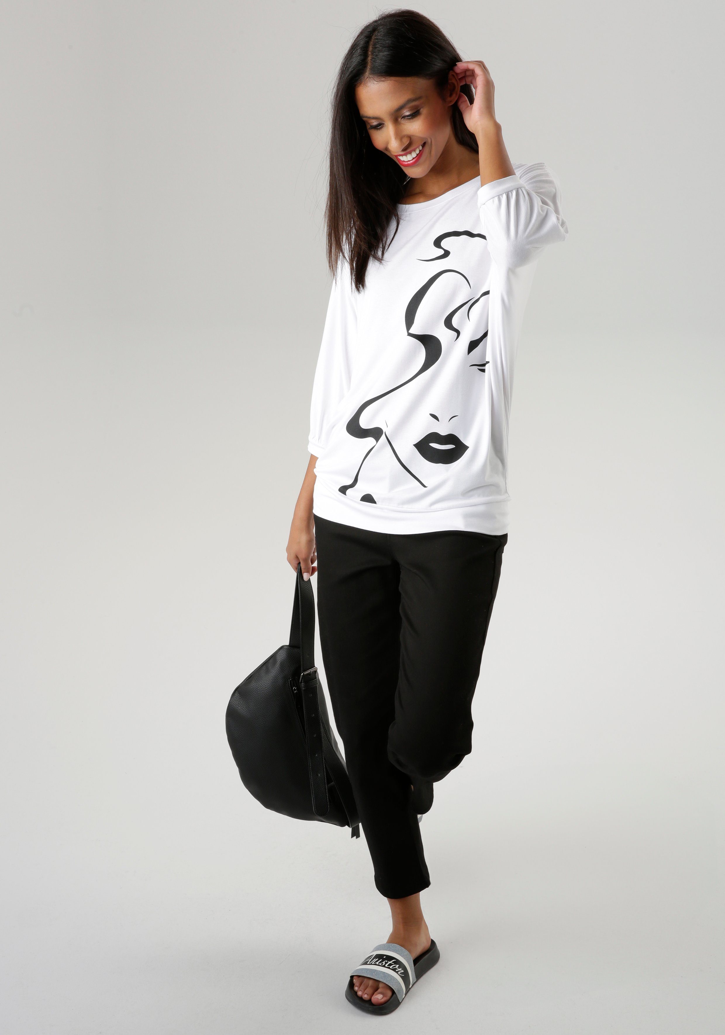 Aniston SELECTED Shirt met vleermuismouwen met abstract gezichtdruk