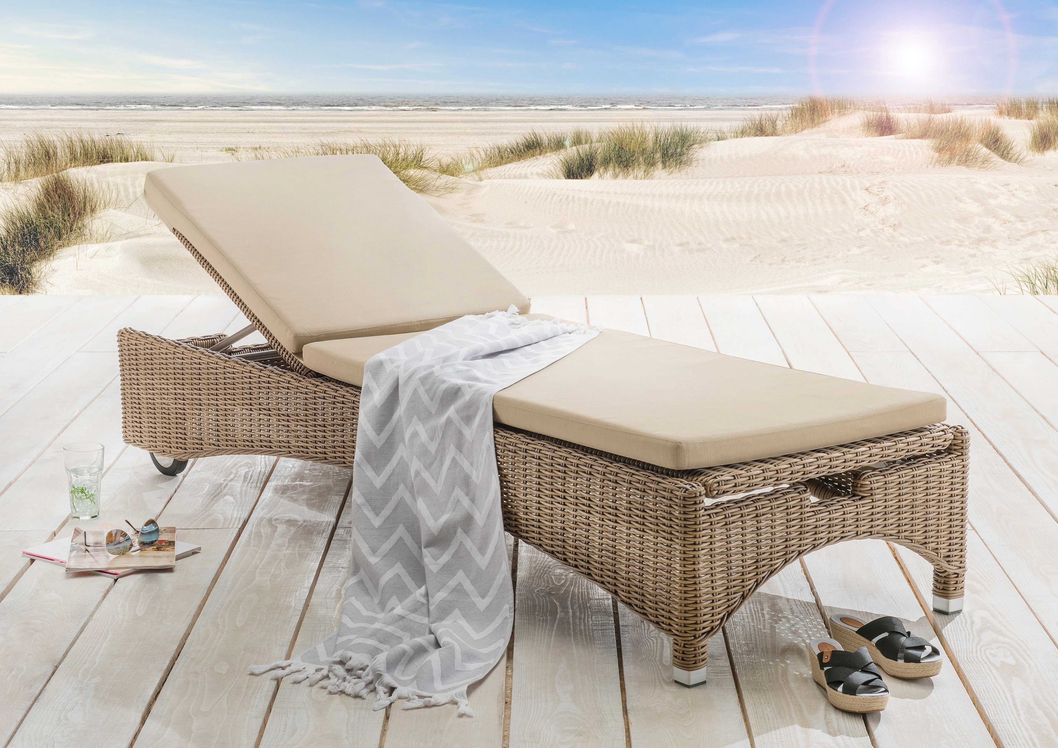 Destiny Ligstoel BOLIVAR Polyrattan, met wielen, 200x70x34cm, verstelbaar, zonder kussen