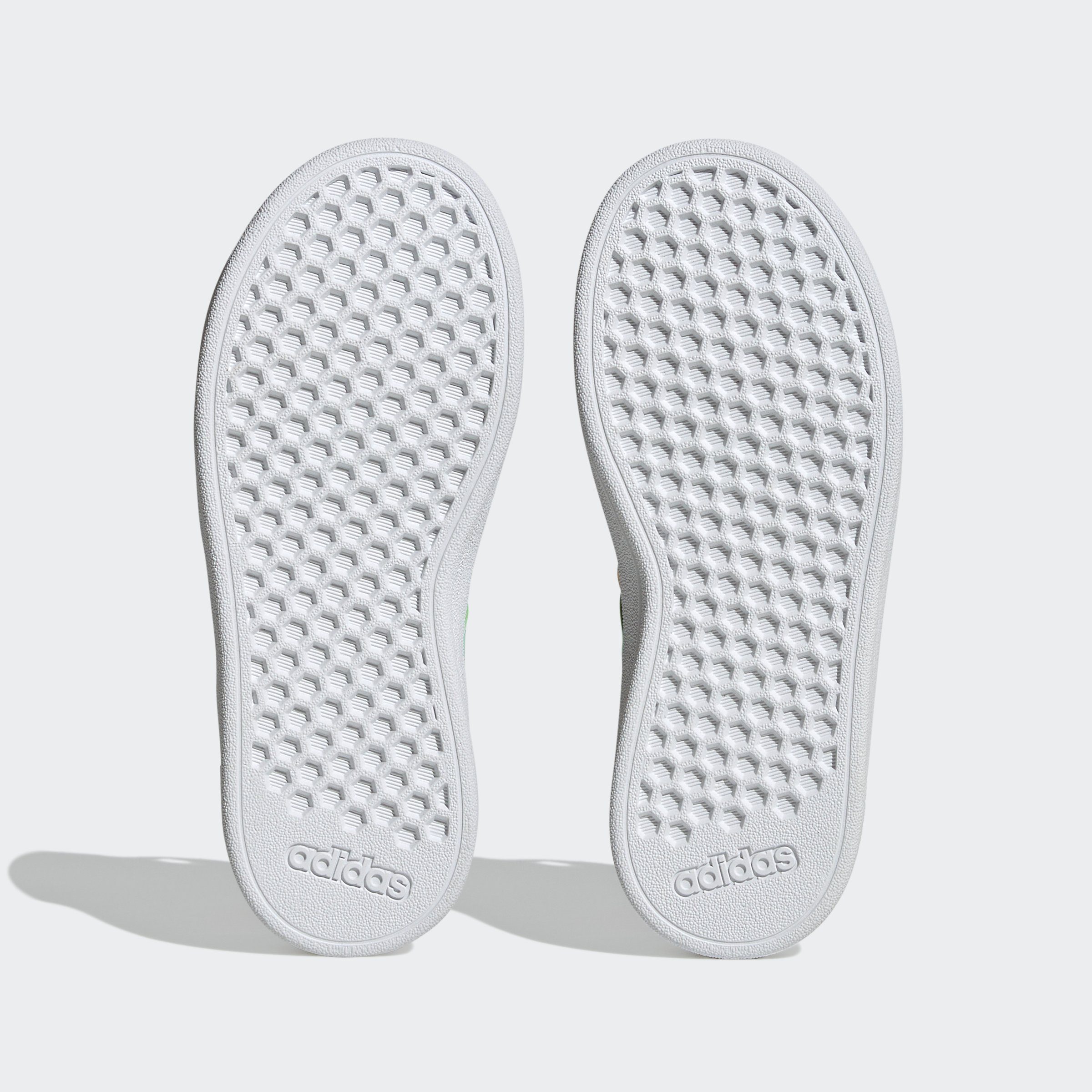 adidas Sportswear Klittenbandschoenen GRAND COURT 2.0 KIDS Design geïnspireerd op de adidas Superstar
