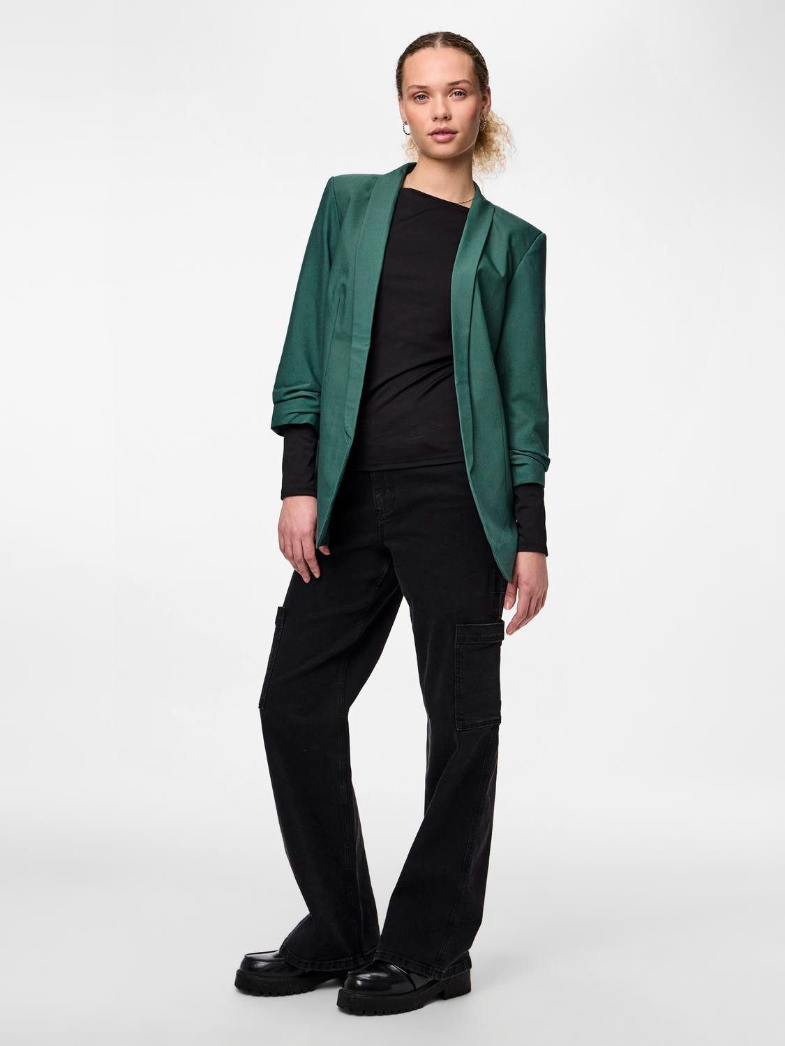 pieces Blouseblazer PCBOSELLA 3/4 BLAZER NOOS met plooidetail op de mouw