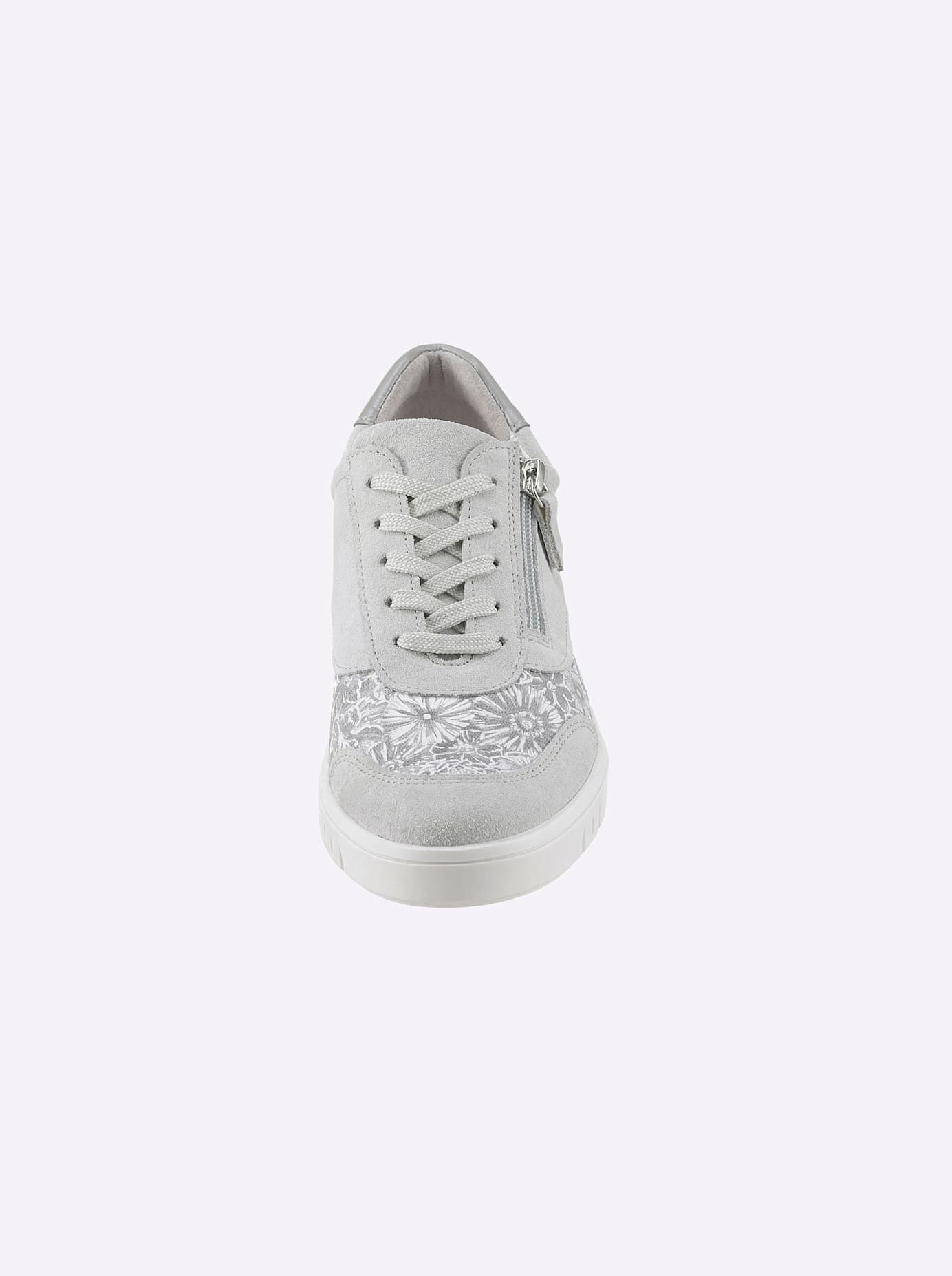 Casual Looks Sneakers