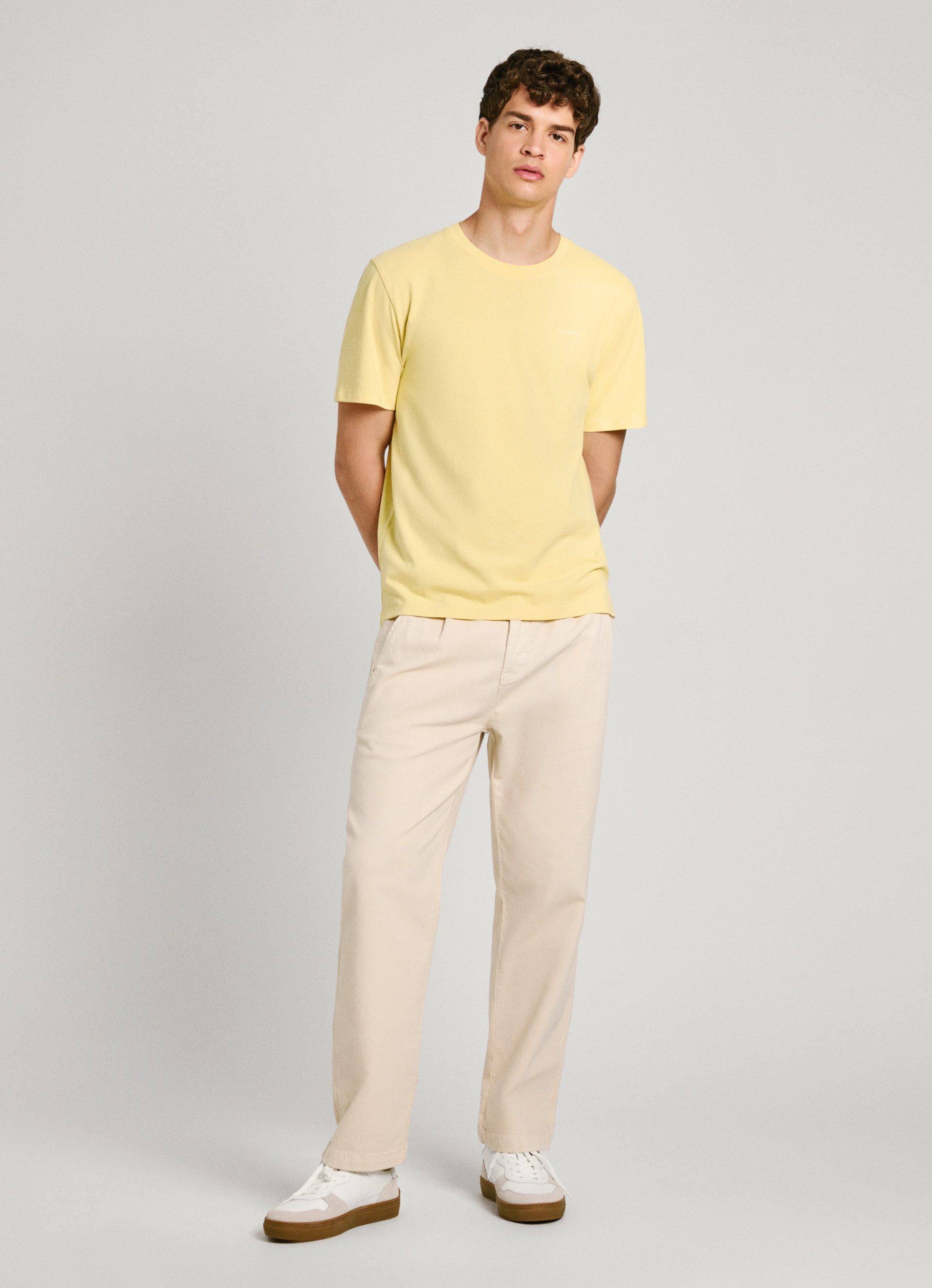Pepe Jeans T-shirt Connor met geborduurd logo op borsthoogte