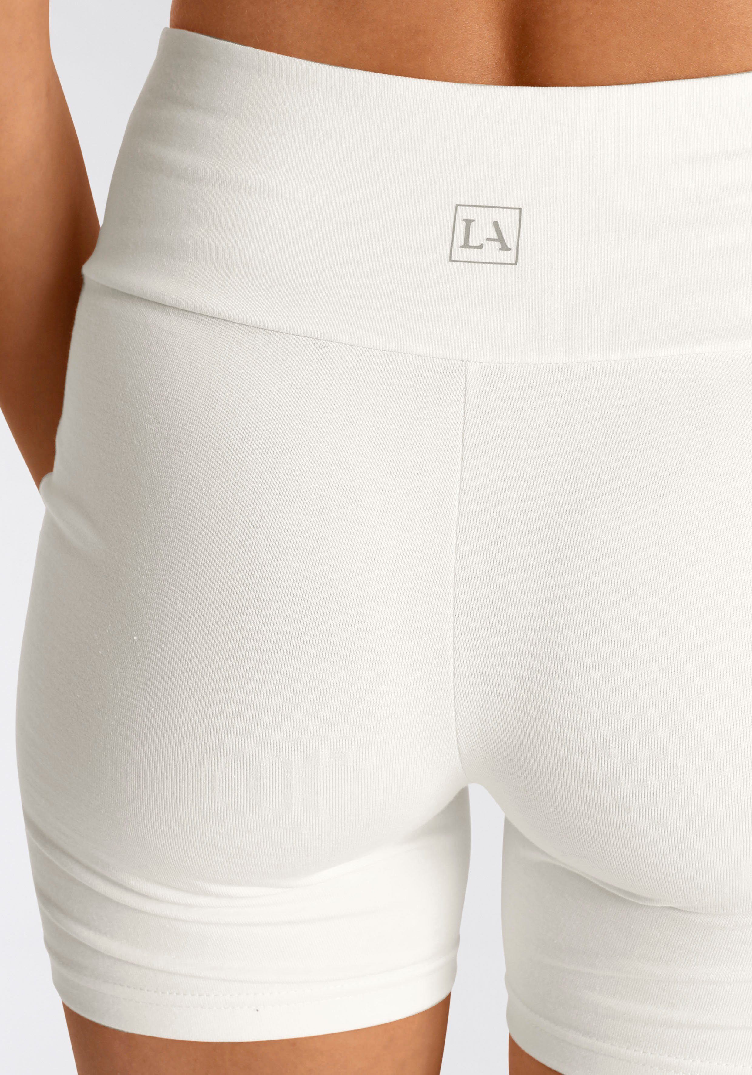 Lascana Short met brede boord en logoprint