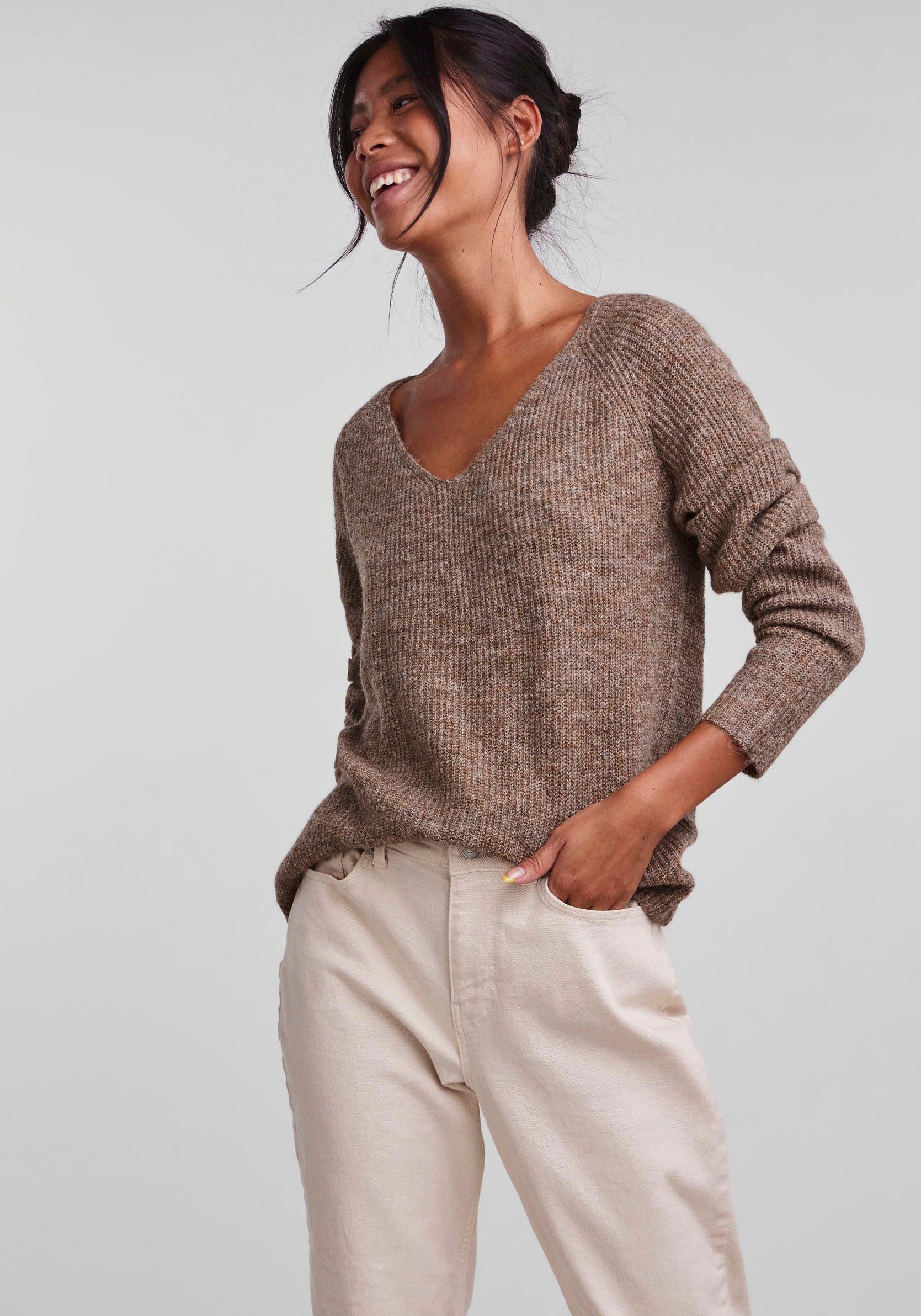 pieces Trui met V-hals PCELLEN LS V-NECK KNIT NOOS BC