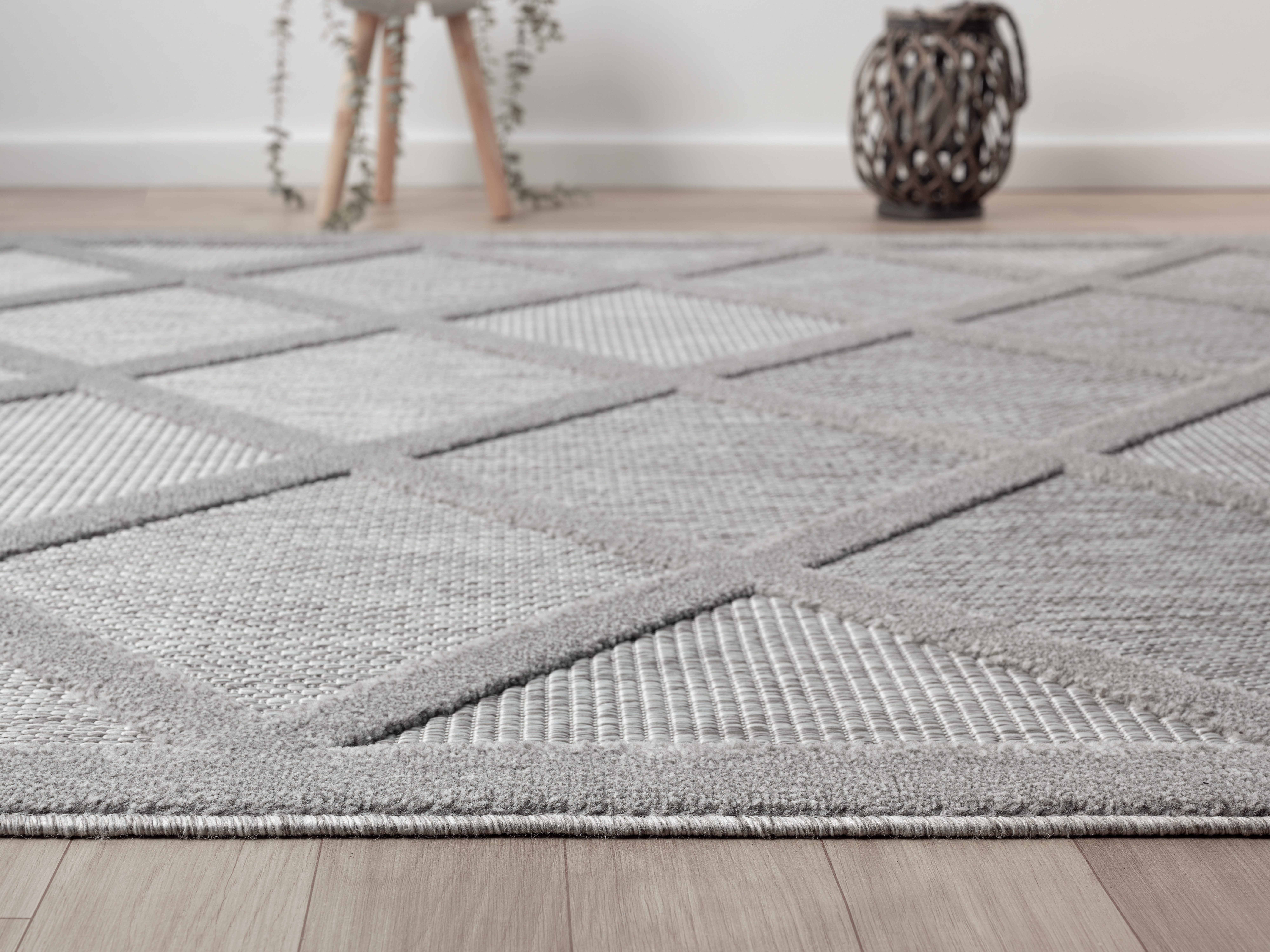 Myflair Möbel & Accessoires Vloerkleed Amara voorraadopruiming Uni-kleuren, hoog-laag effect, geschikt voor buiten, balkon, terras