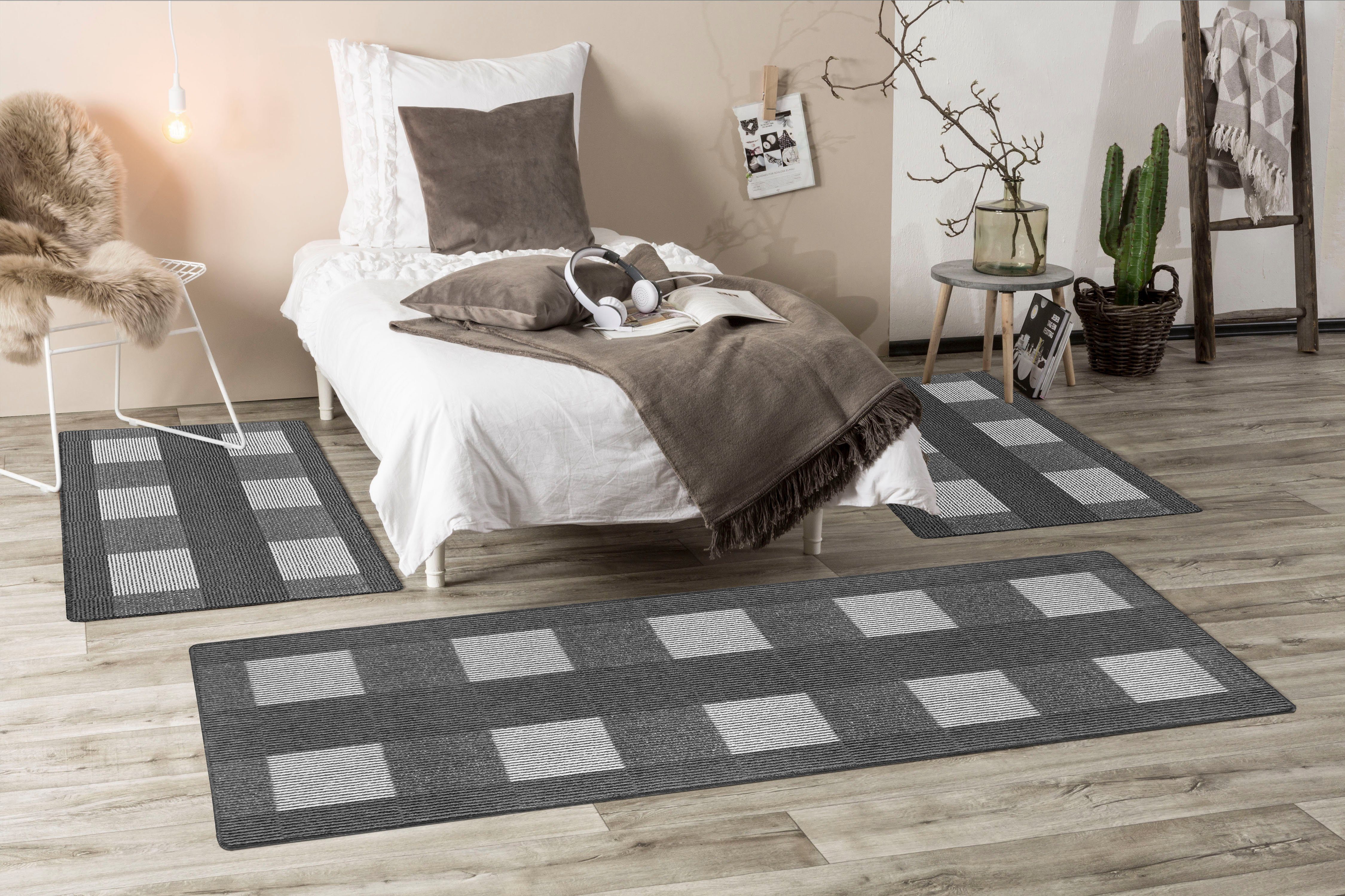 Andiamo Set slaapkamerkleedjes Dijon, Made in Netherlands modern design, slaapkamerkleed, loperset voor de slaapkamer bedvloerkleden zilver