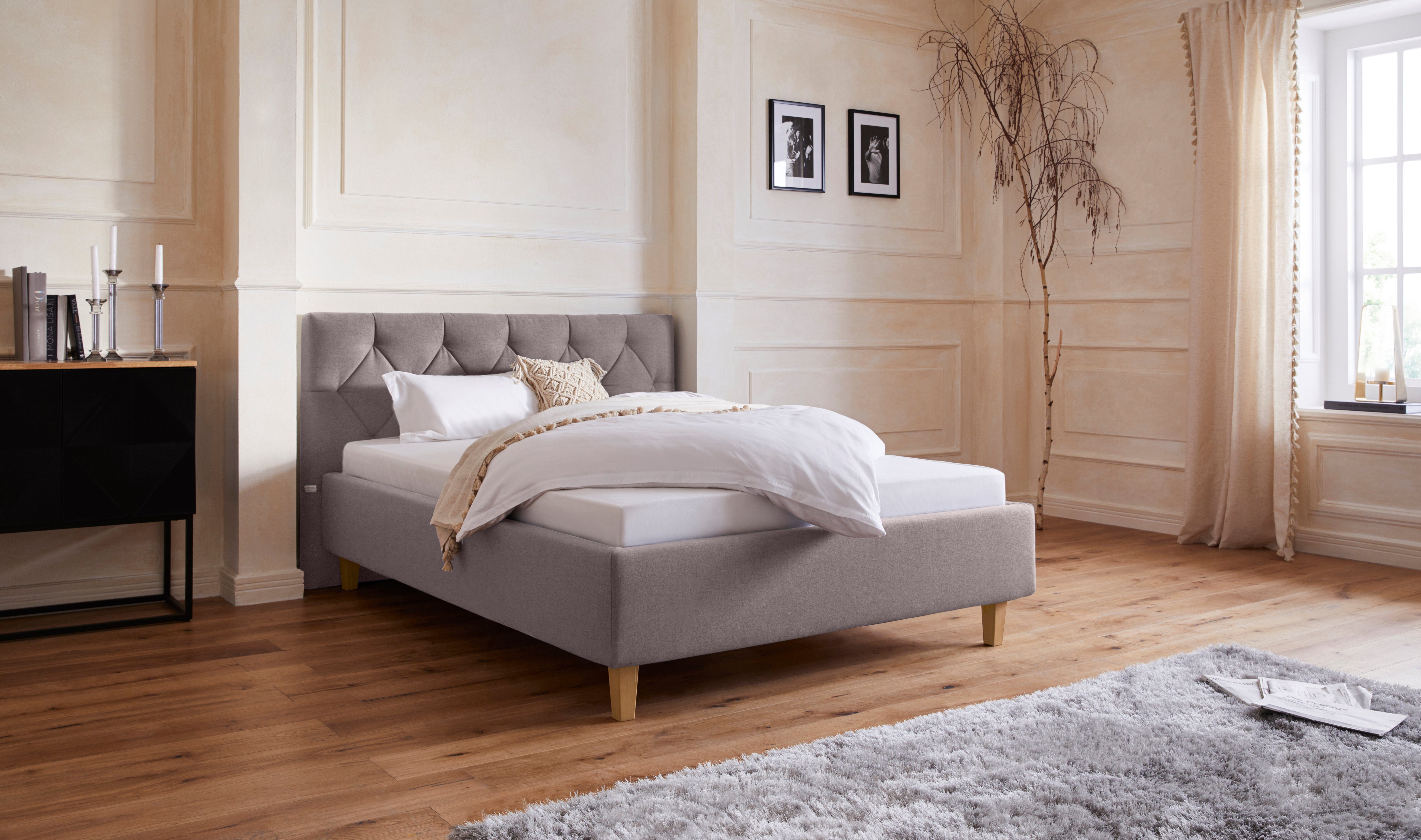 Guido Maria Kretschmer Home&Living Gestoffeerd bed Sunley 100 Kruisstiksel, hoofdbordhoogte 102 cm, zonder of met matras/lattenbodem