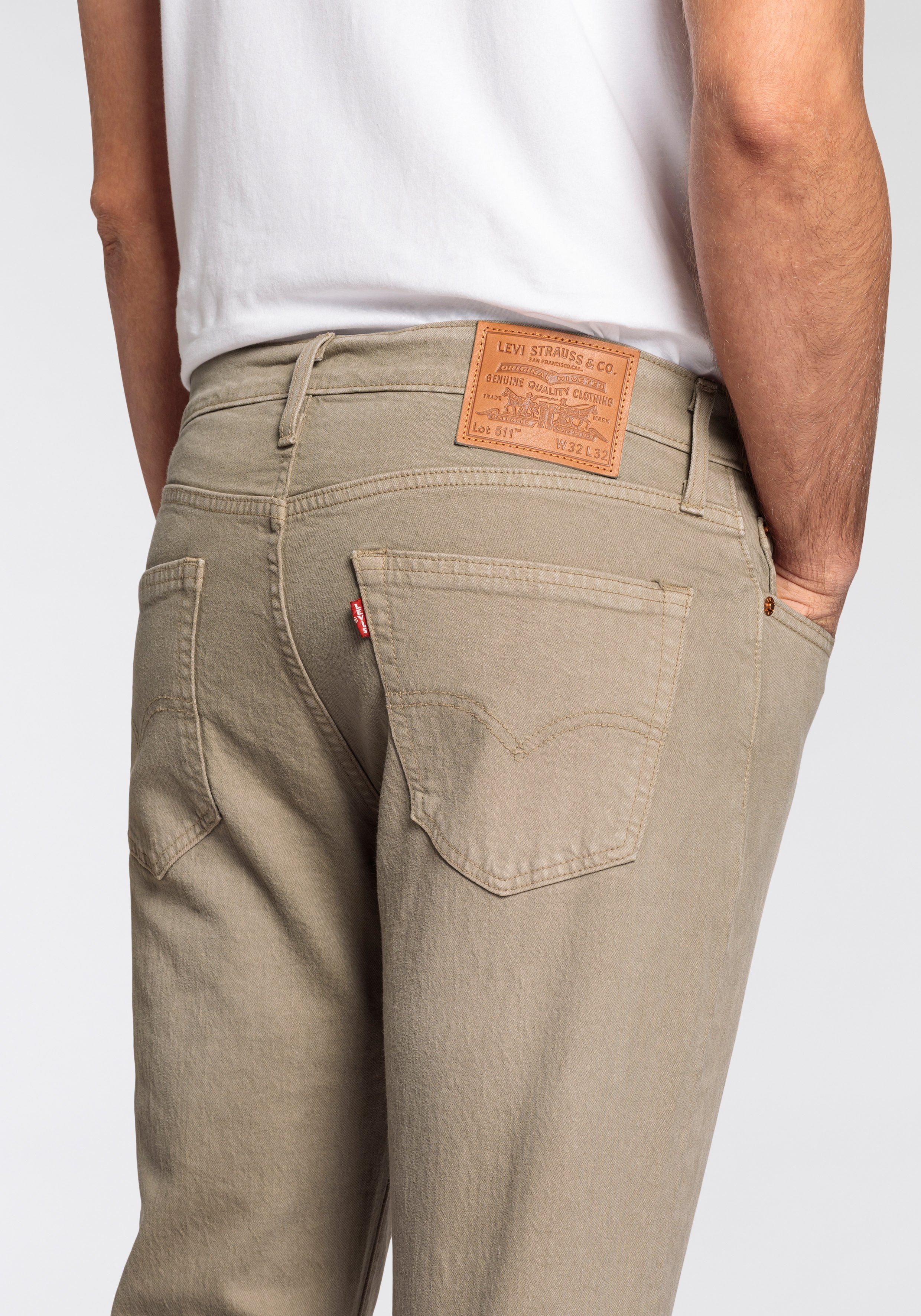 Levi's Slim fit jeans 511 SLIM met een grote logo-badge