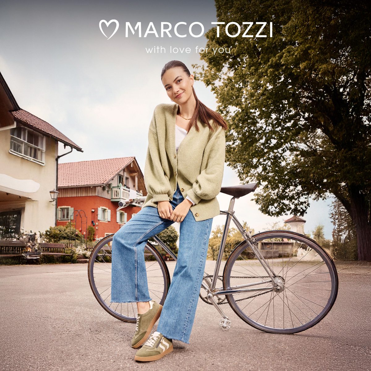 Marco Tozzi Plateausneakers vrijetijdsschoen, lage schoen, veterschoen met contrastafwerkingen