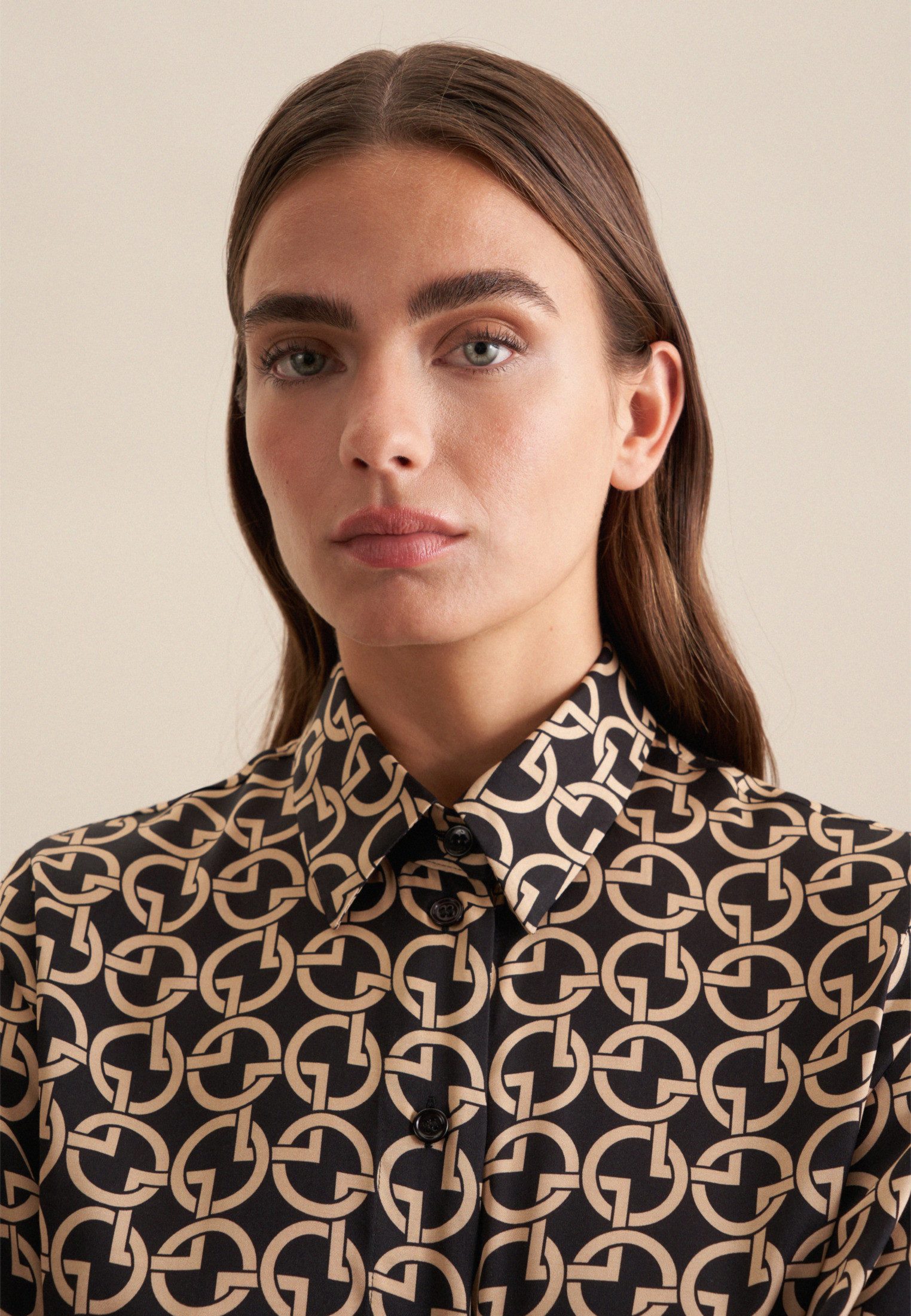 seidensticker Overhemdblouse Zwarte roos Lange mouwen kraag print