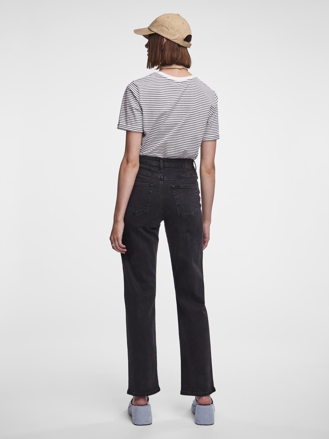 pieces Straight jeans PCKELLY HW STRAIGHT JEANS BL102 NOOS BC