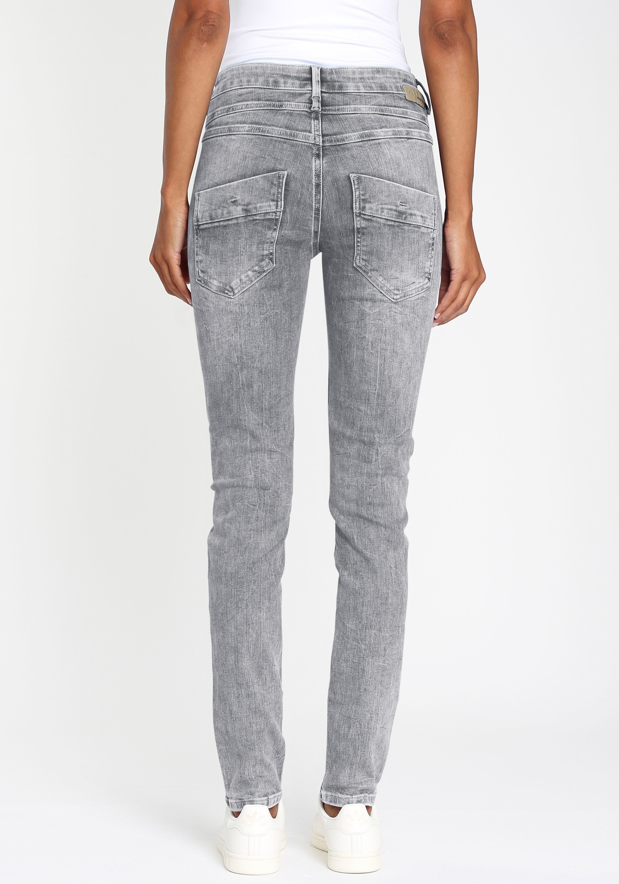 GANG Slim fit jeans 94CARLI met open knoopsluiting