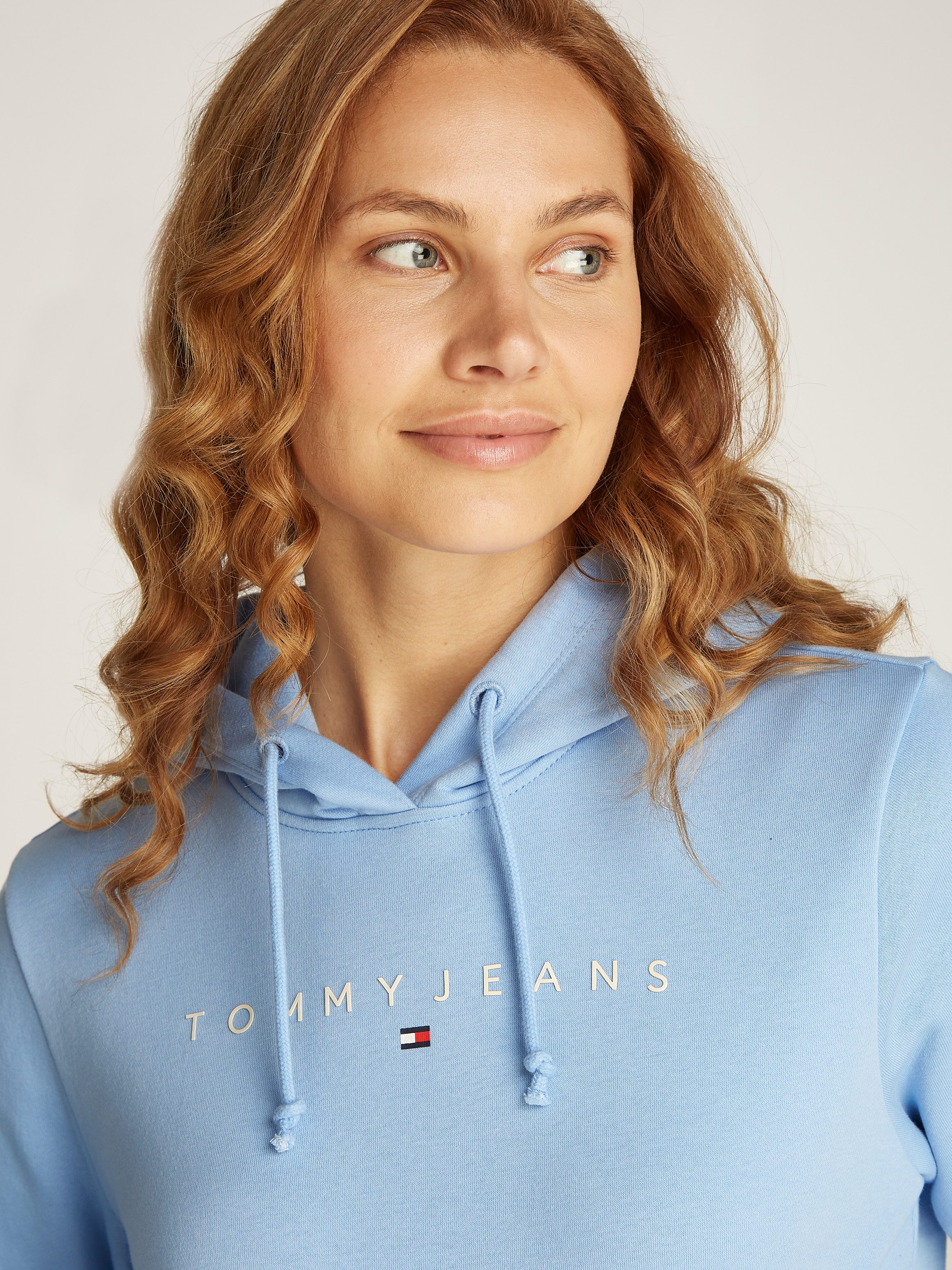 TOMMY JEANS Hoodie TJW REG LINEAR HOODIE met een logo-opschrift
