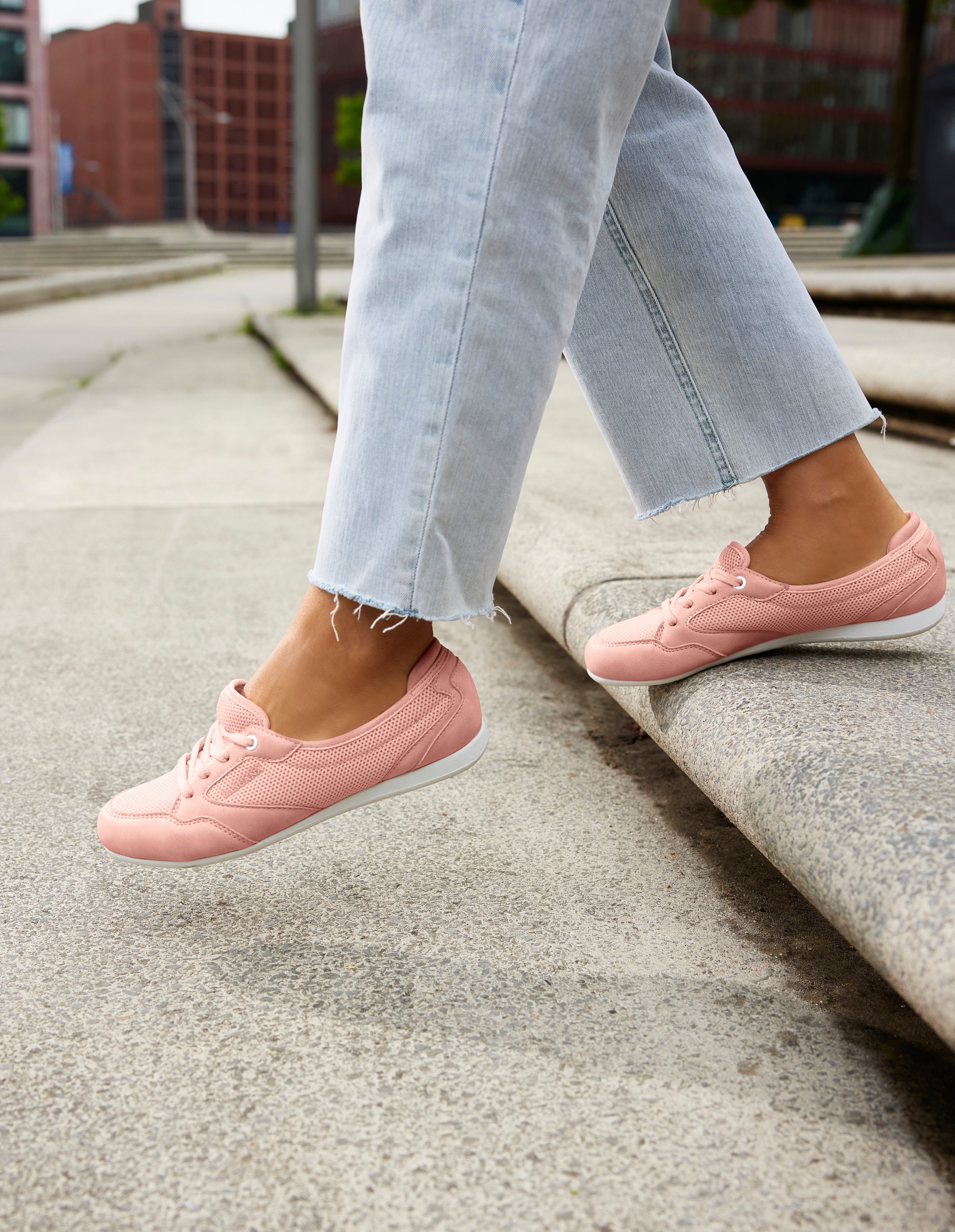 Lascana Sneakers Vrijetijdsschoen, lage schoen, Vrijetijdsschoen, lage schoen in modieuze mesh-look VEGAN
