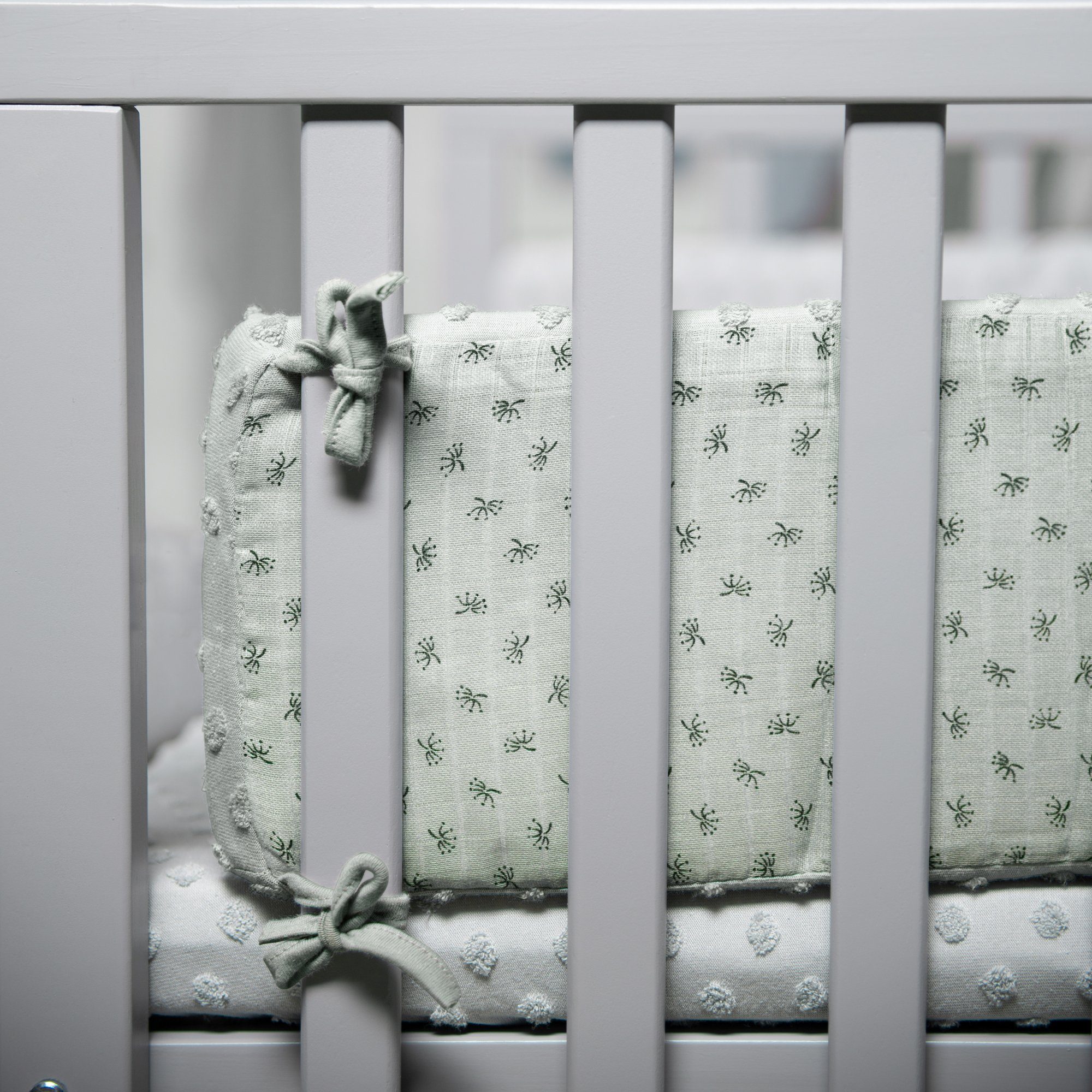 Roba® Babynestje Lil Planet, frosty green GOTS made with organic materials, gecertificeerd door BCS 36081