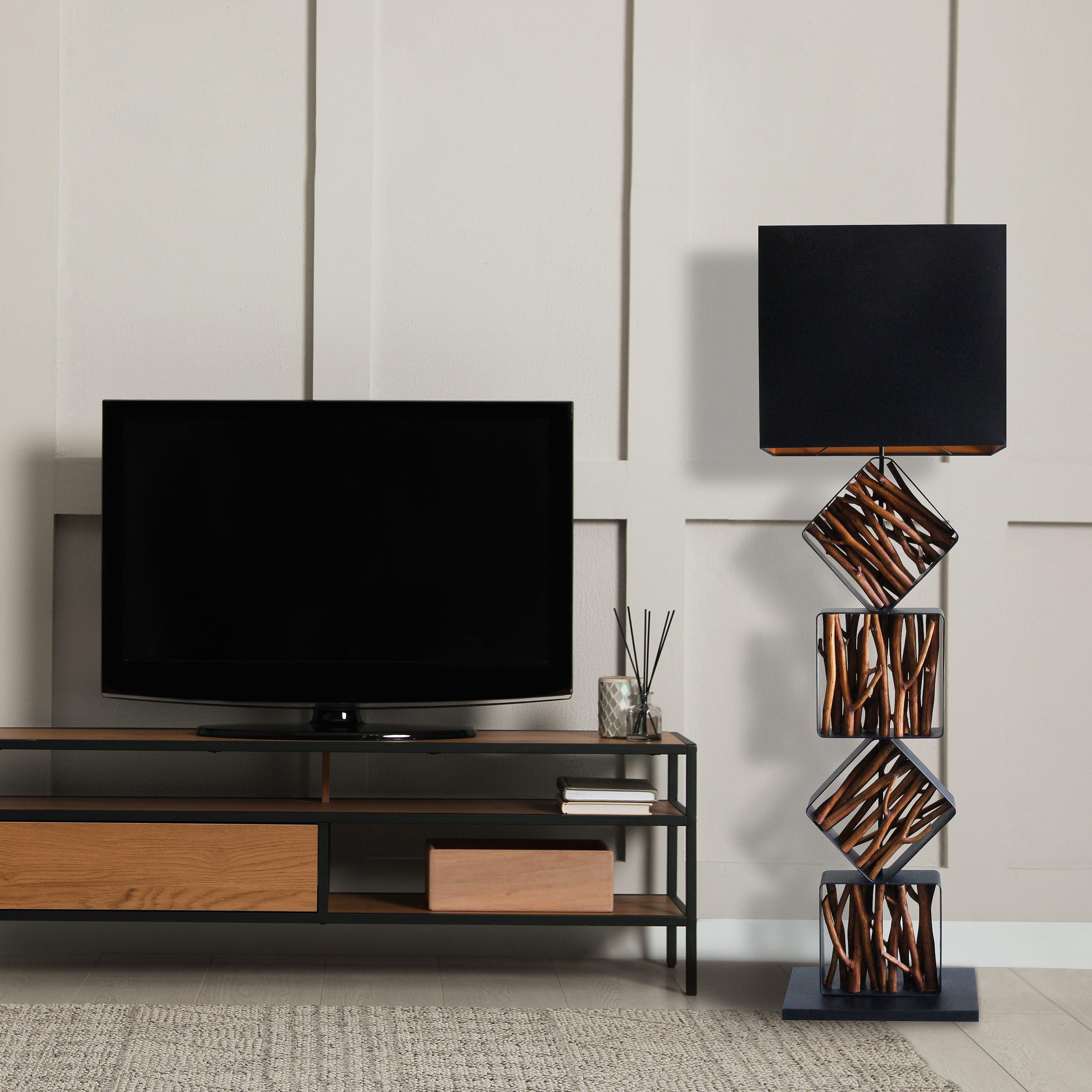 SalesFever Staande lamp Drijfhout Scherm binnenin goudkleur (1 stuk)