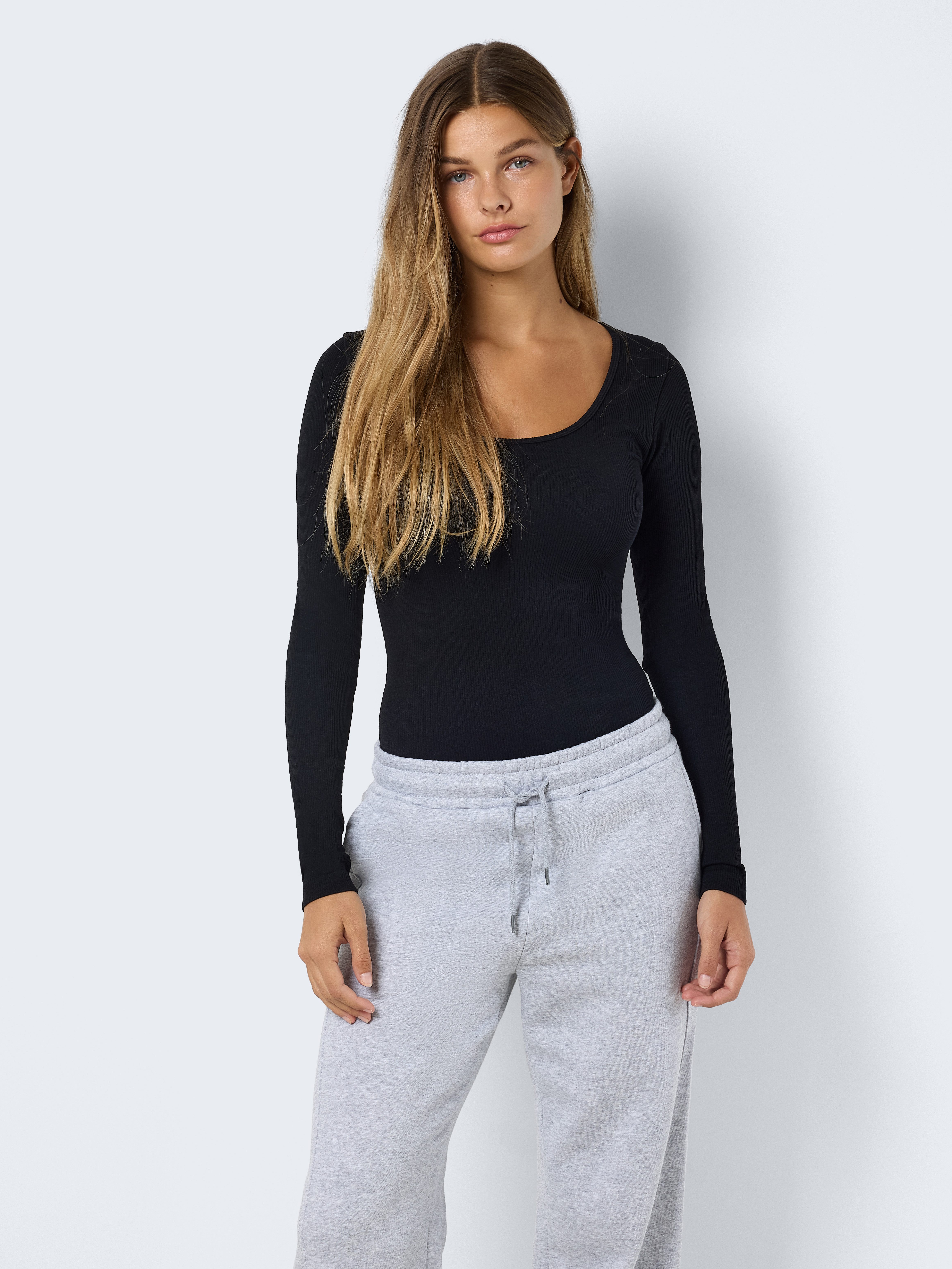 Noisy may Body met lange mouwen NMSOFINA L/S RIB BODYSUIT JRS NOOS