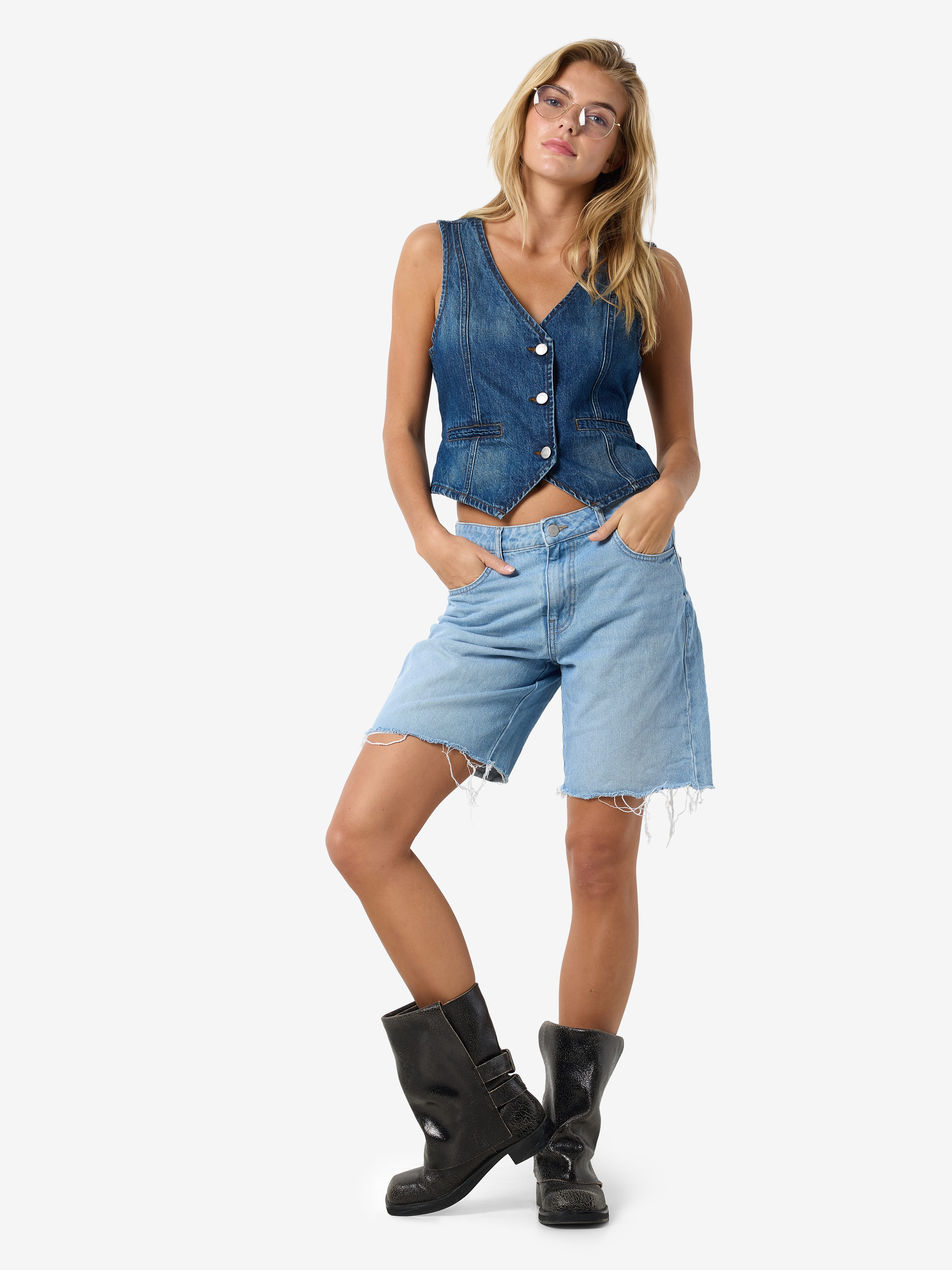Noisy may Jeansshort NMHOLLA NW LOOSE SHORT AZ425LB NOOS