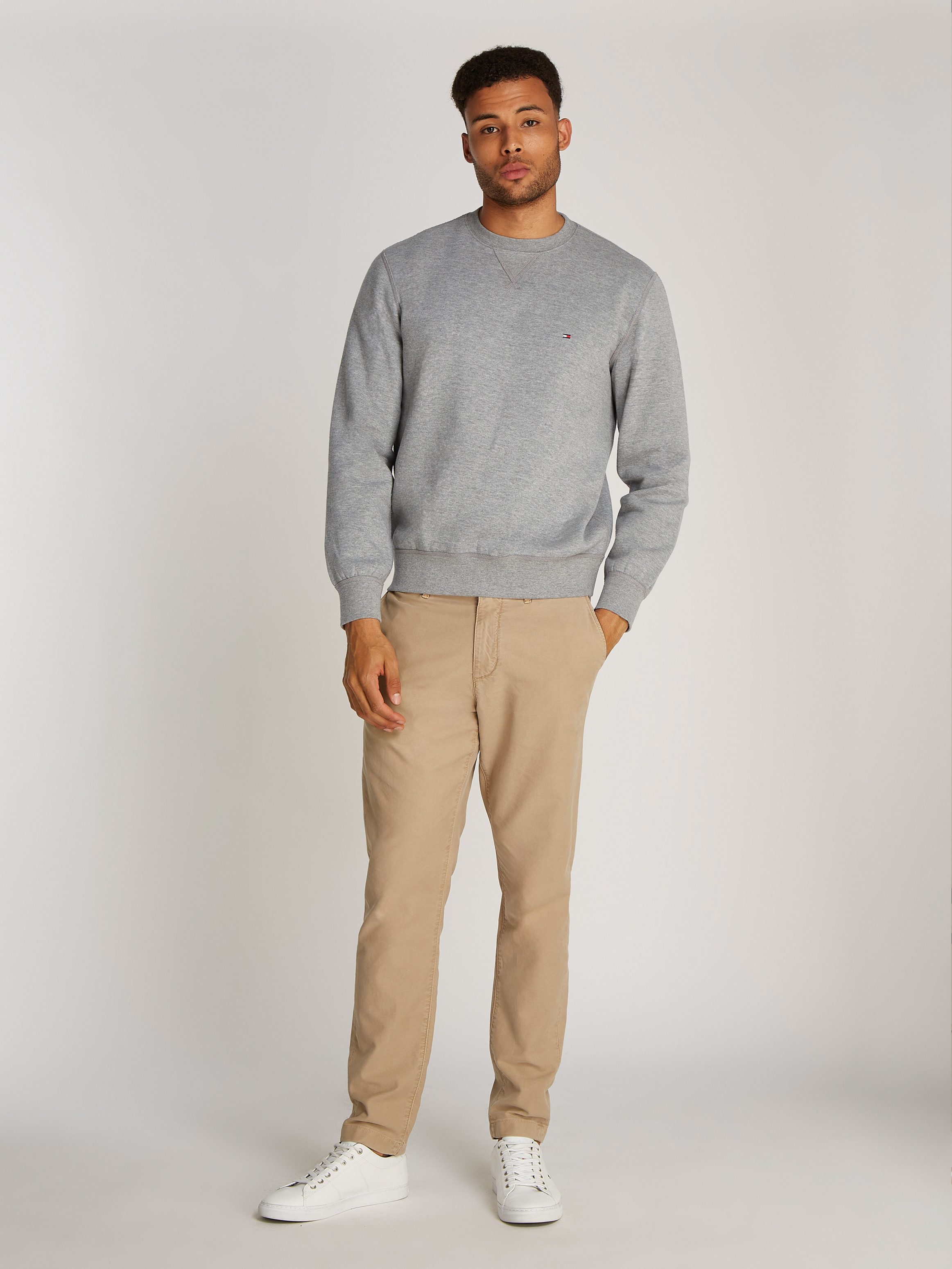 Tommy Hilfiger Sweatshirt ESSENTIAL FLEECE CREWNECK met tommy hilfiger logoborduursel