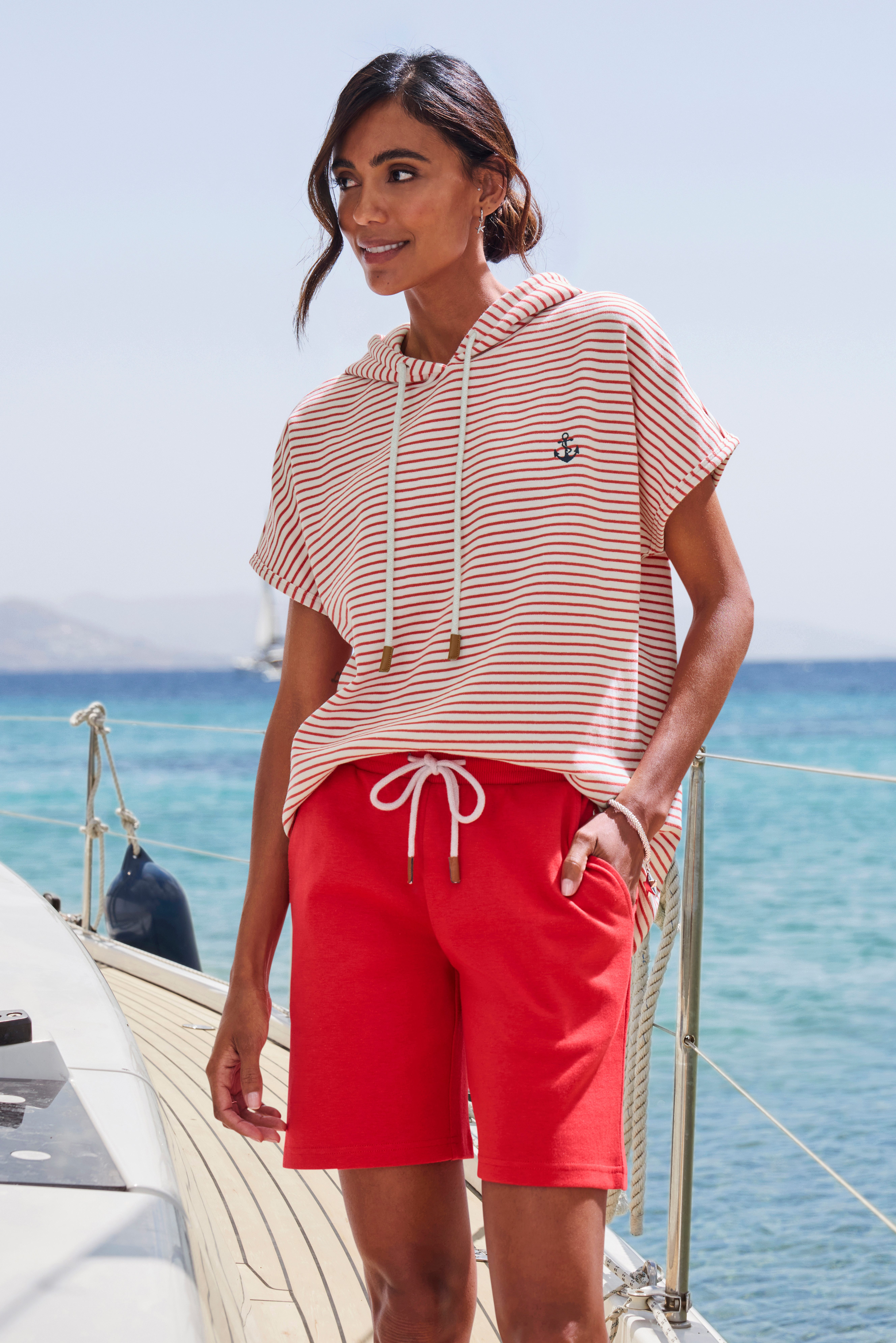H.I.S Short met koord en borduursel, loungewear