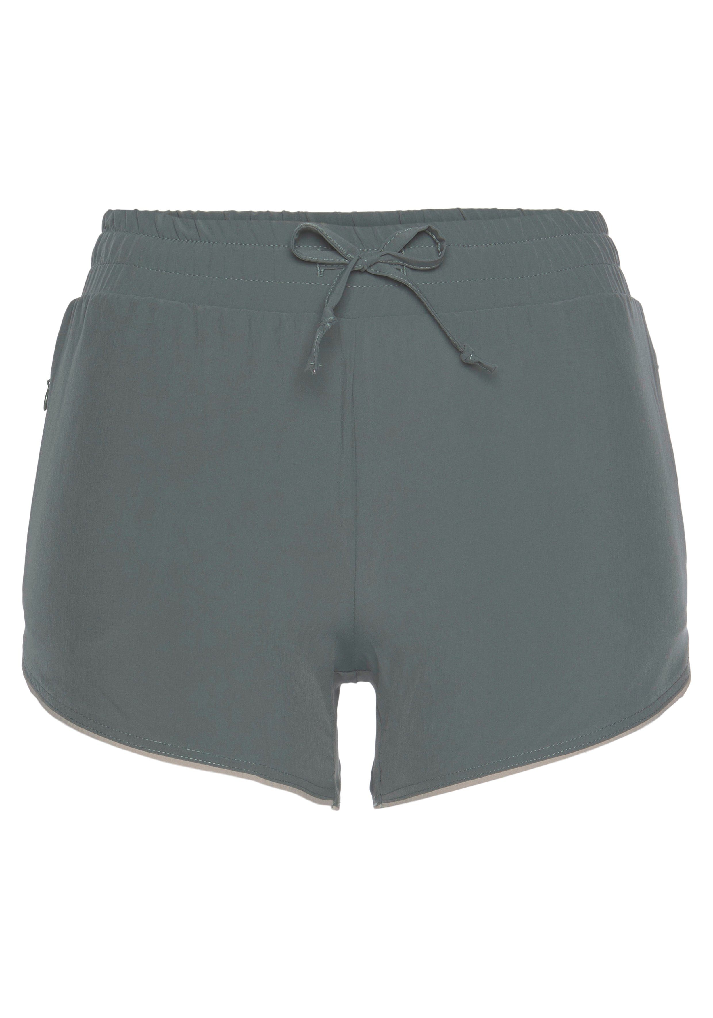 active by Lascana Short met ritszakken