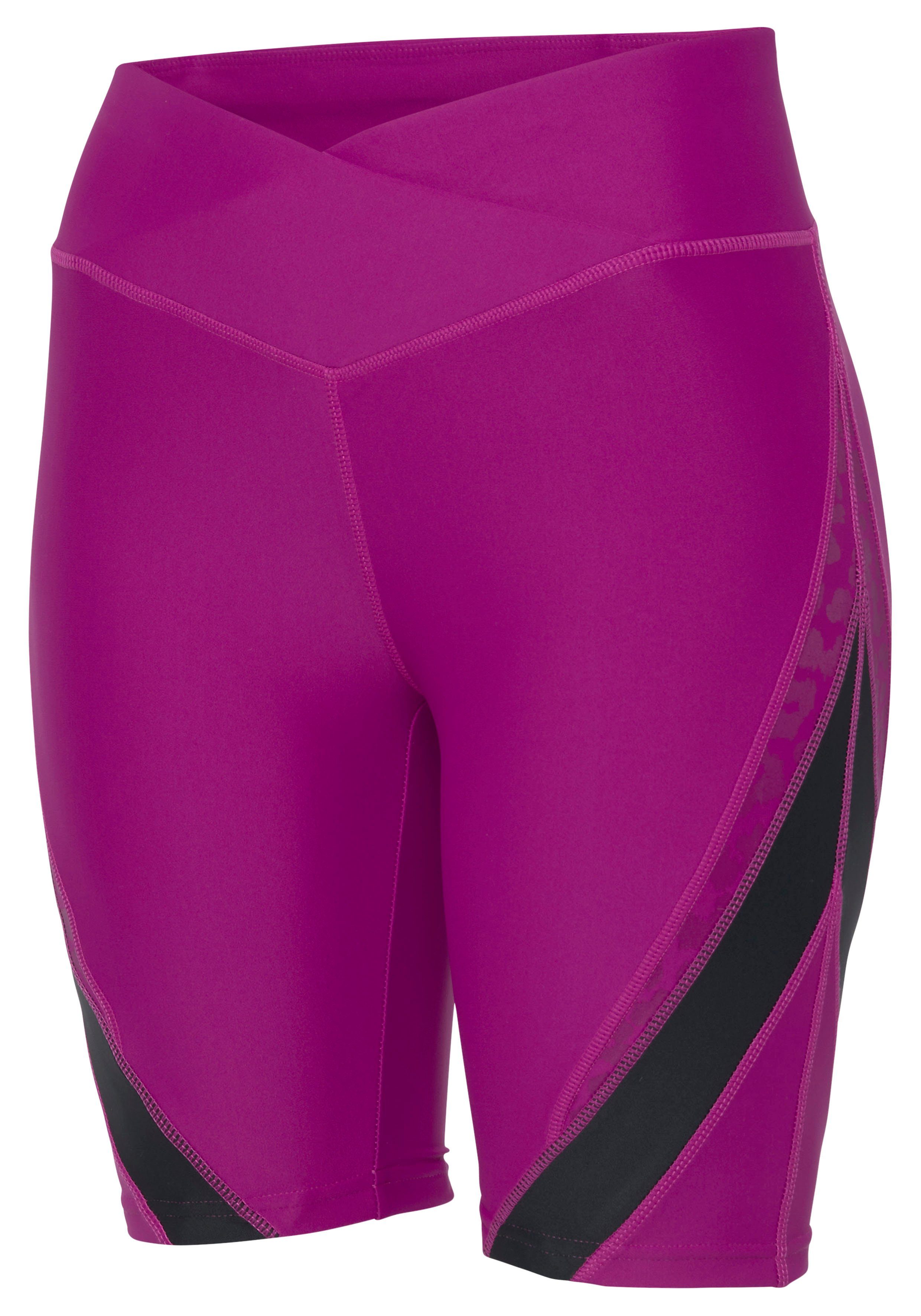 active by Lascana Functionele short -Sportbroek Sportshorts met leeuw- en kleurelementen