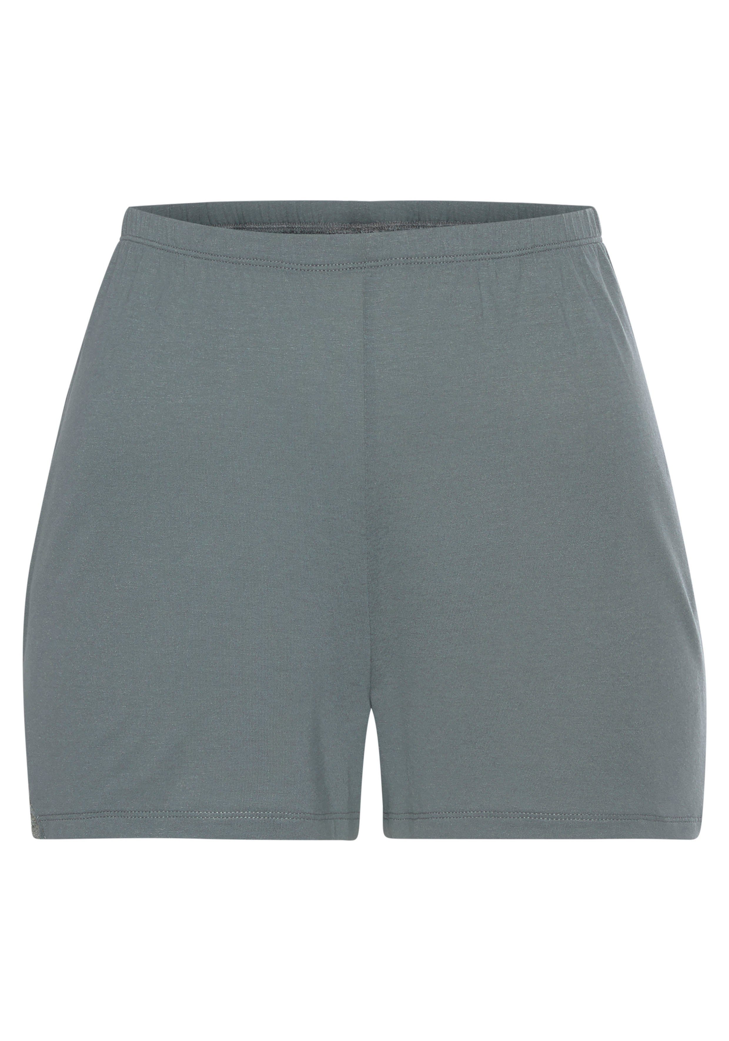 Lascana Pyjamashort met chique kanten details