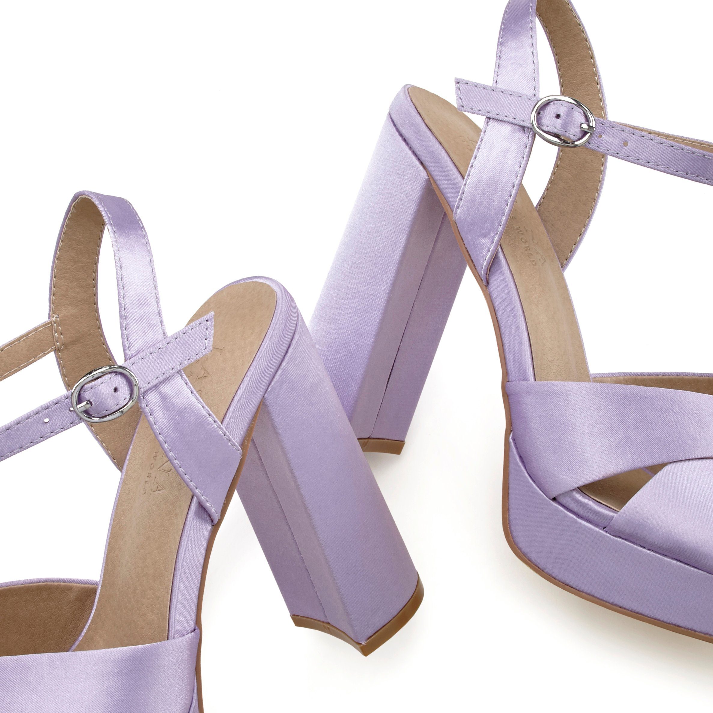 Lascana Sandalen High heel sandaal met plateau en blokhak in satijnlook VEGAN