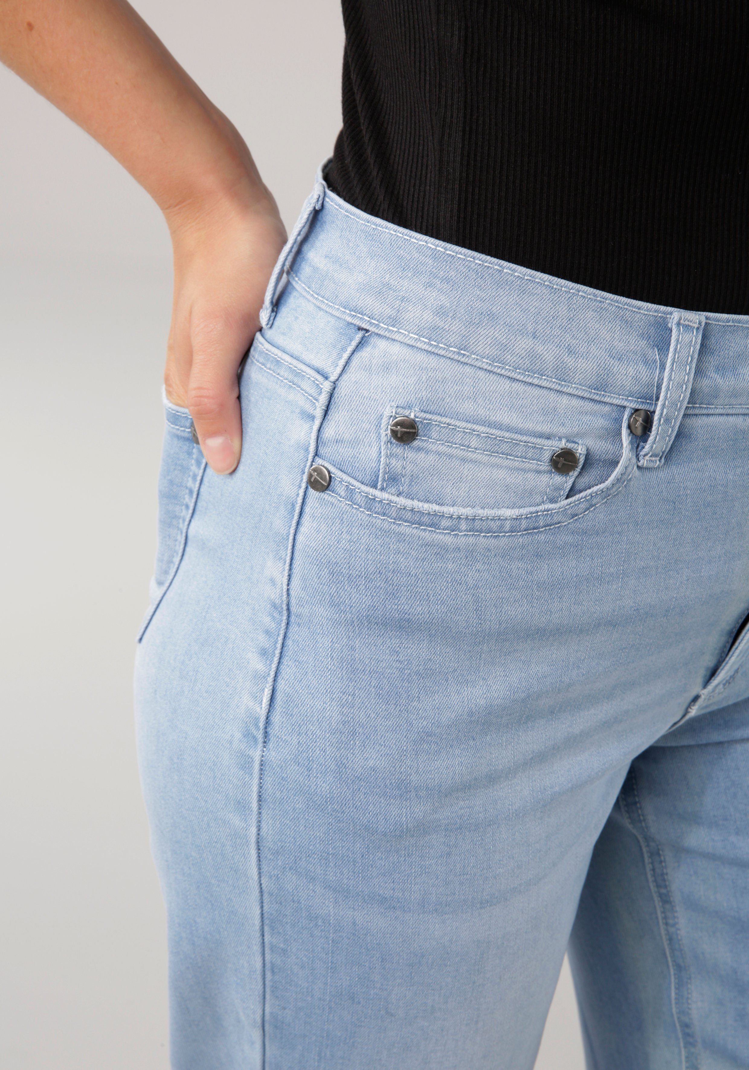 Tamaris Wijde jeans figuurvolgende pasvorm, met steekzakken, hoge taille