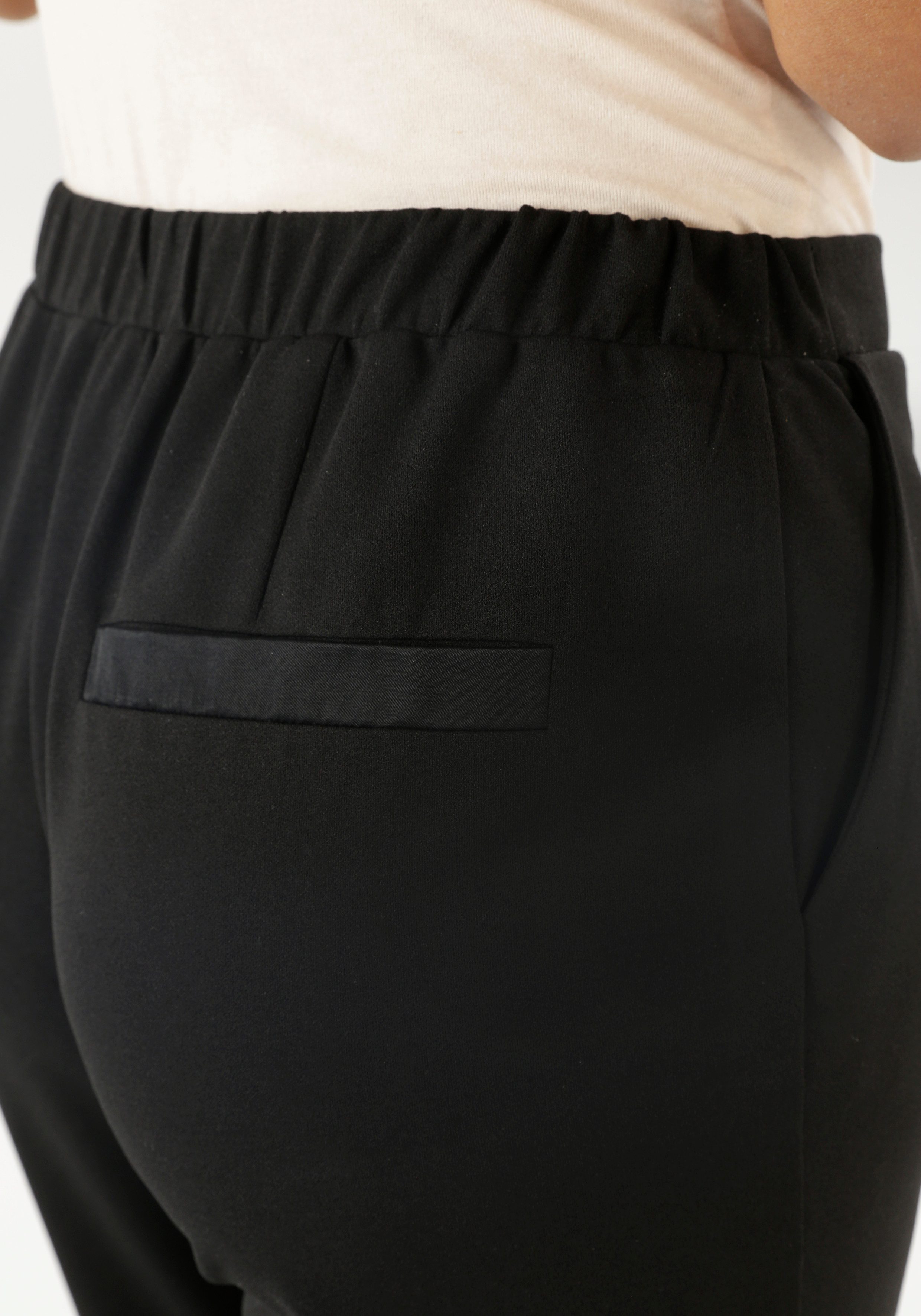 Aniston SELECTED Comfortbroek met praktische steekzakken