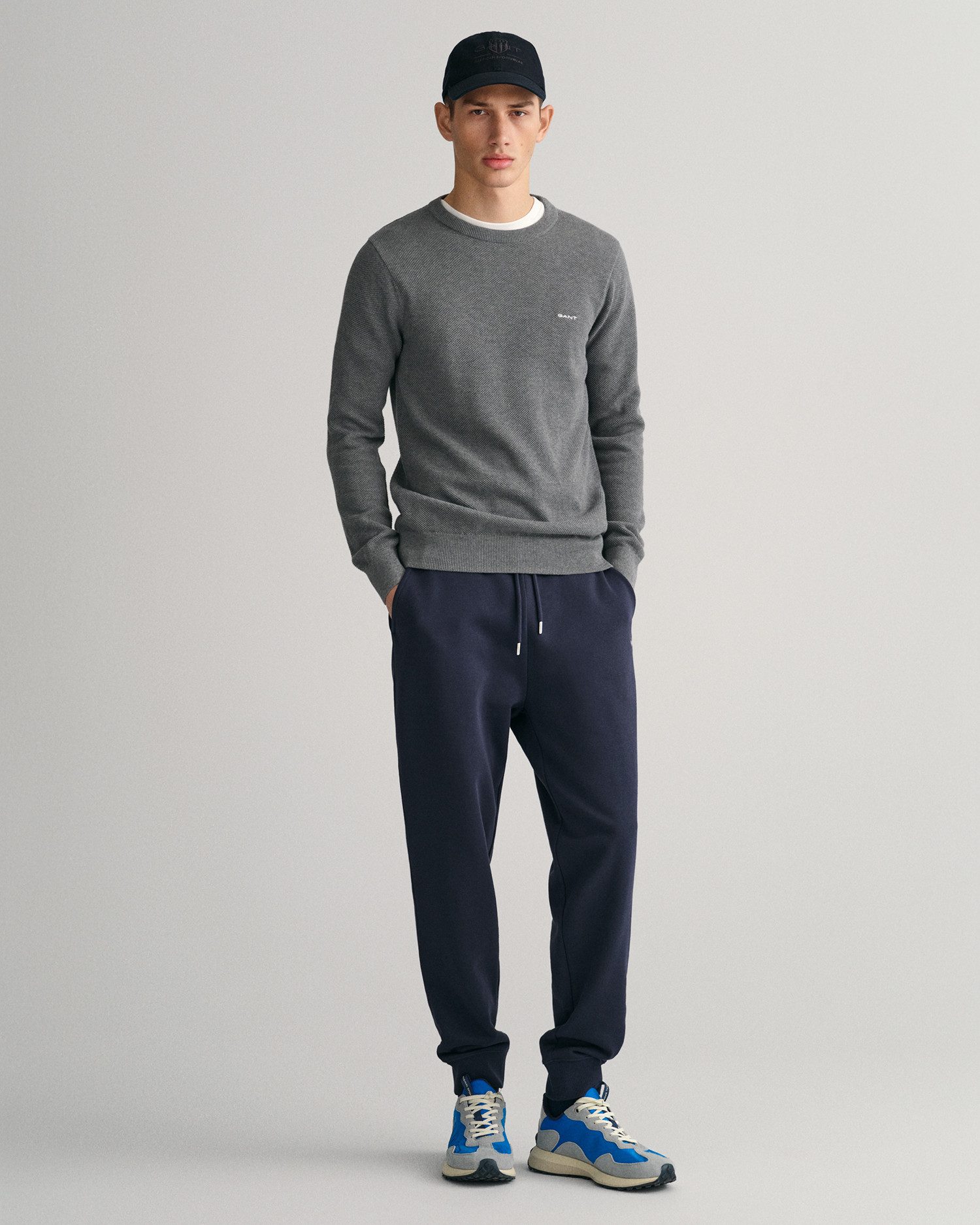 Gant Trui met ronde hals COTTON PIQUE C-NECK met logoborduursel op borsthoogte