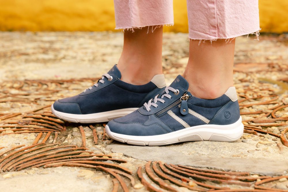 Remonte Sneakers met sleehak vrijetijdsschoen, lage schoen, veterschoen in vegan uitvoering