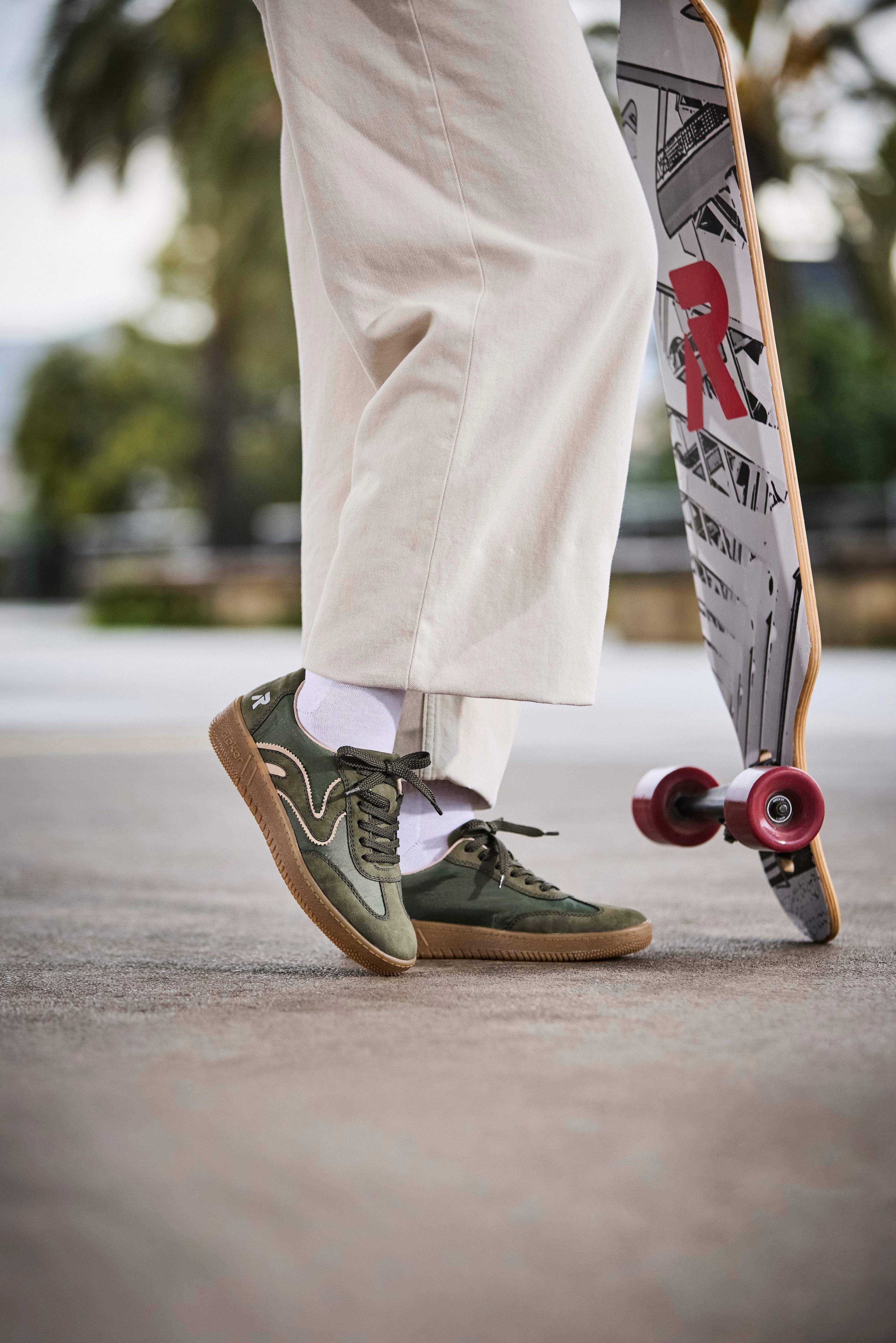 RIEKER Sport Plateausneakers vrijetijdsschoen, lage schoen, veterschoen in vegan uitvoering