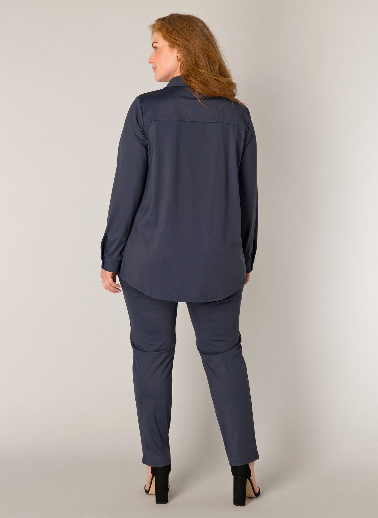 Base Level Curvy Blouse met lange mouwen Lara met stretch