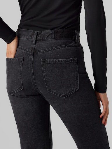 Vero Moda High-waist jeans VMHAILEY HR STRAIGHT DNM JNS LI131 NOOS
