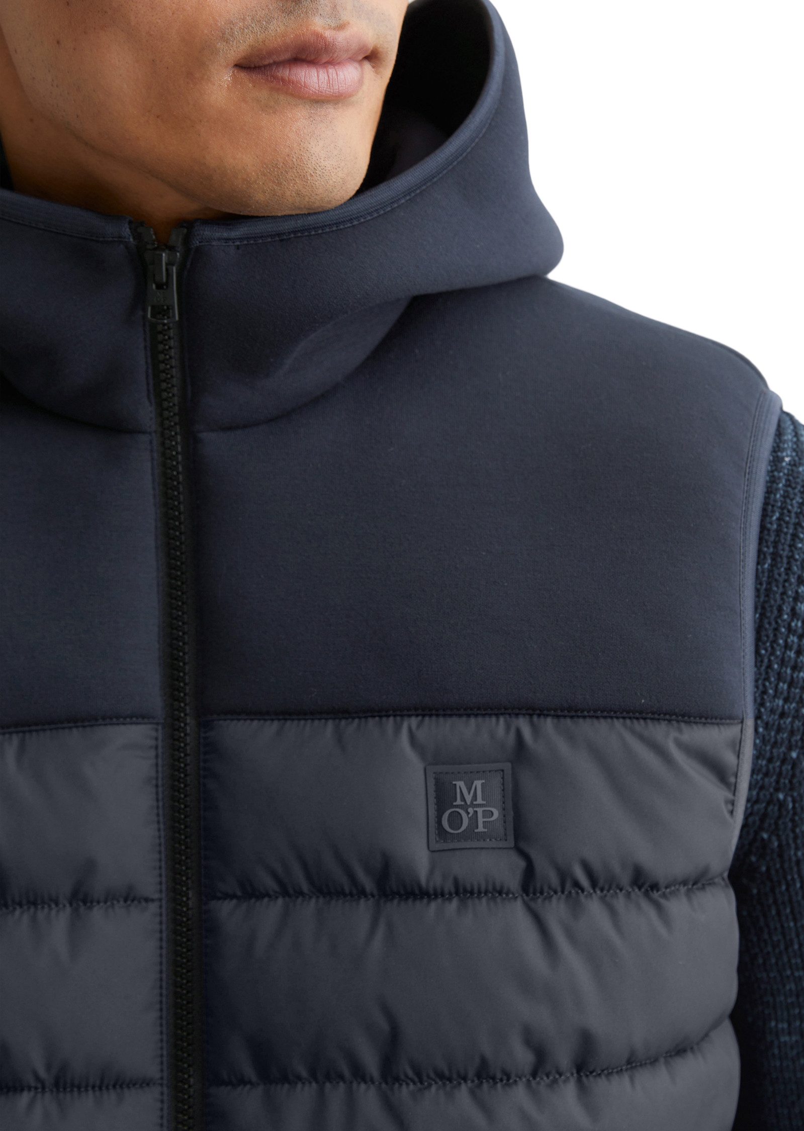 Marc O'Polo Bodywarmer in schouder- en capuchongedeelte met sportieve scuba-stof