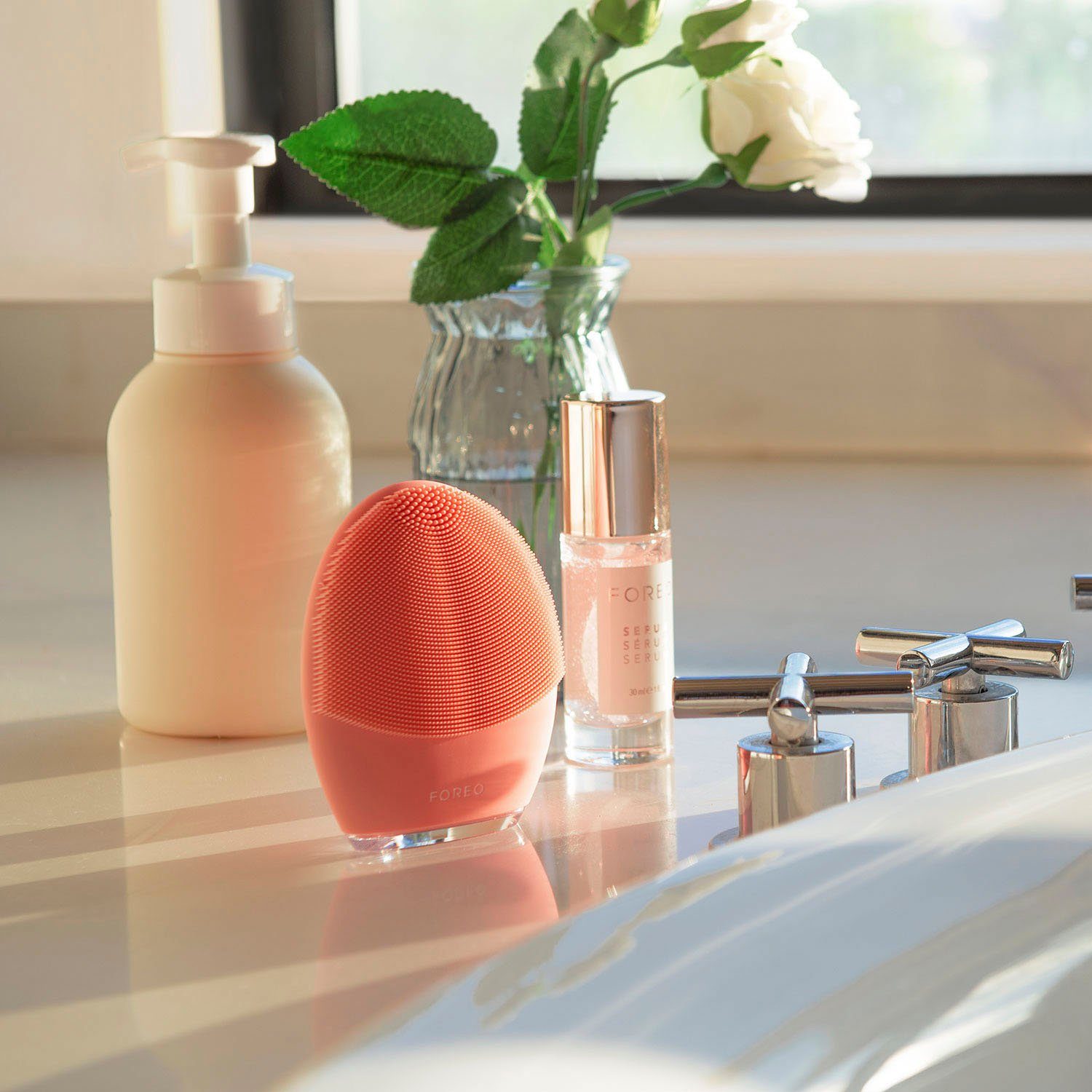 FOREO Elektrische gezichtsreinigingsborstel LUNA™ 4 balanced skin