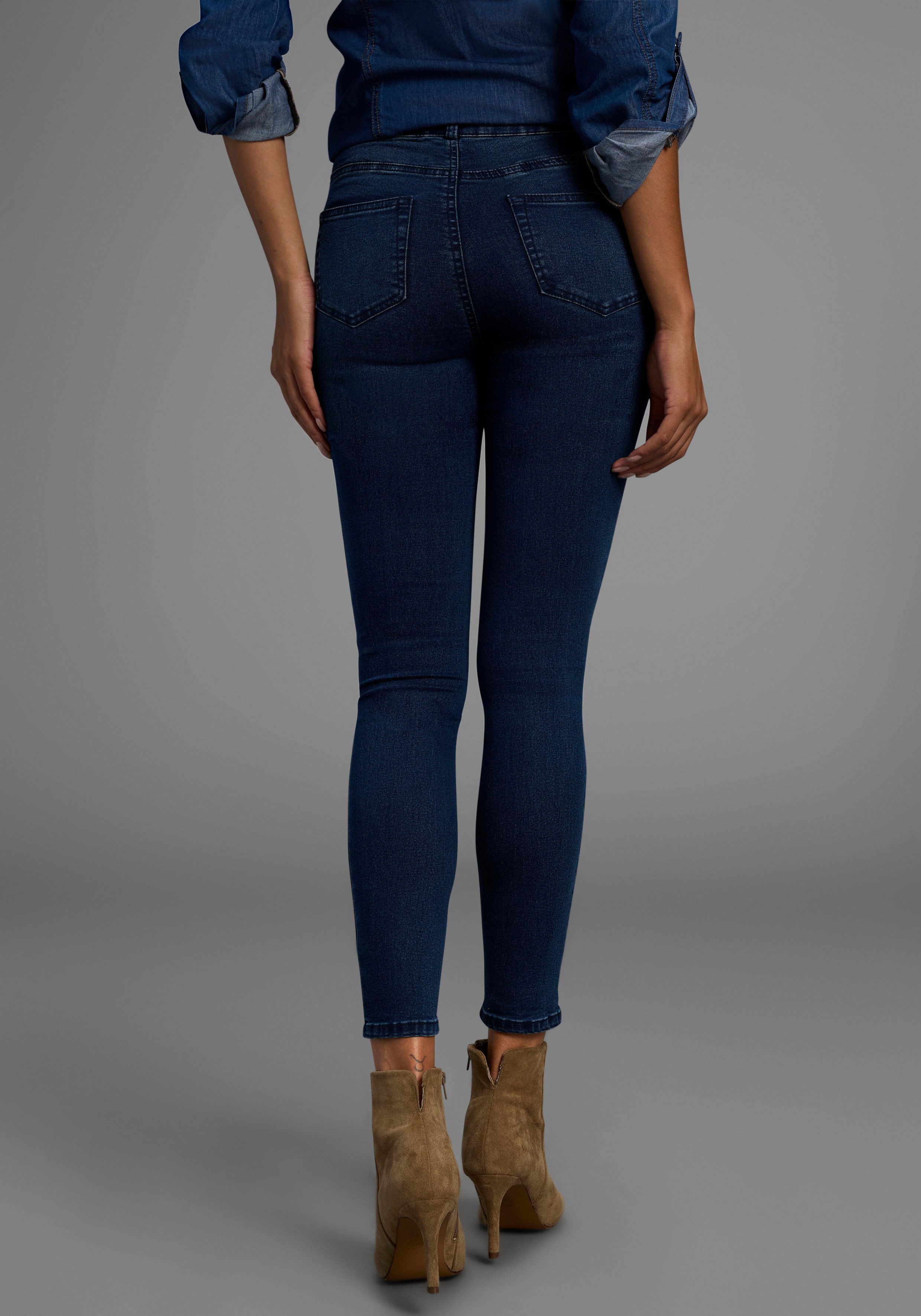 Arizona Skinny fit jeans Ultra Stretch extra-strak gesneden pasvorm, modieuze used-wassing