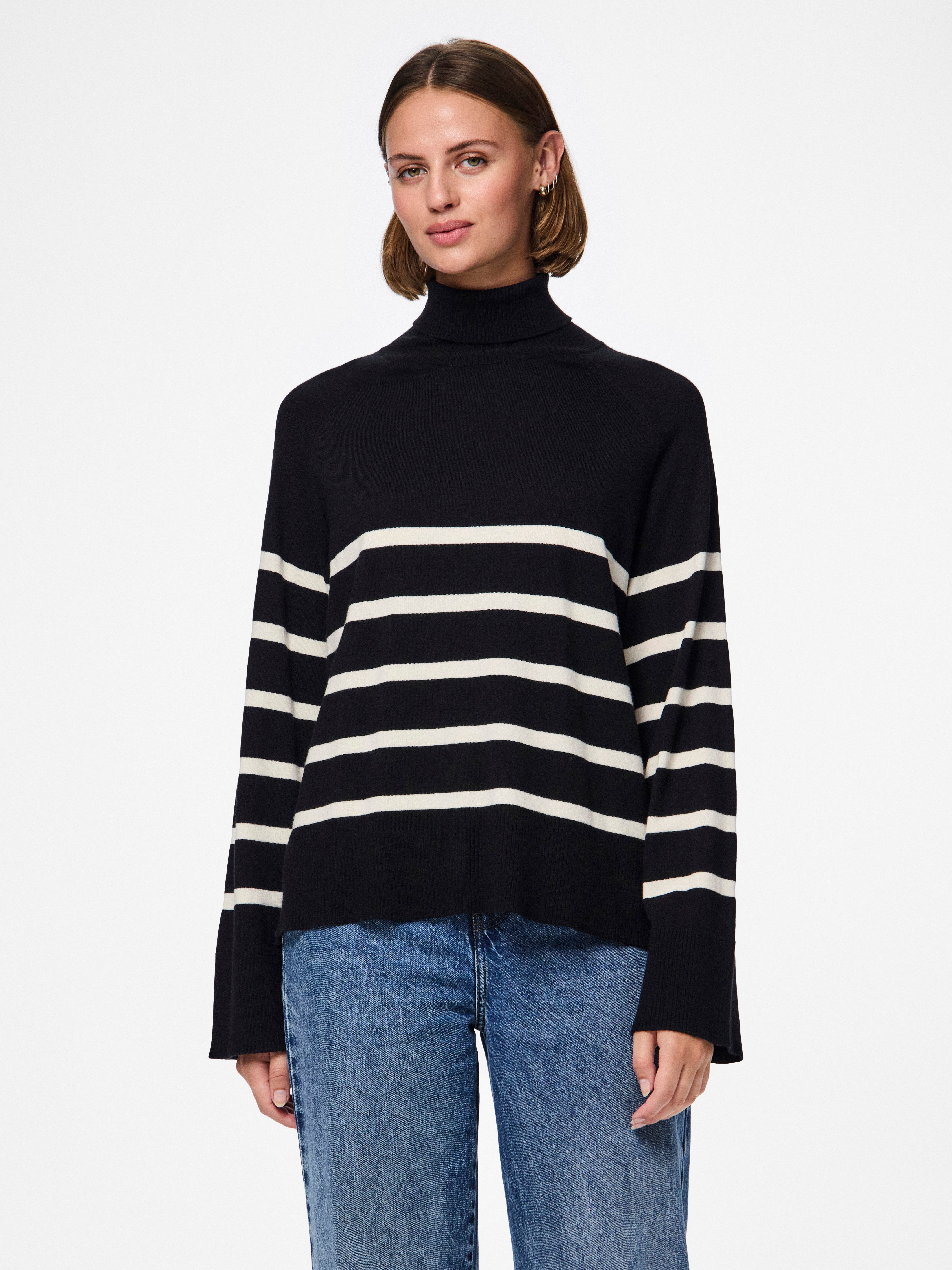 Pieces Coltrui PCSIA LS ROLLNECK KNIT NOOS BC