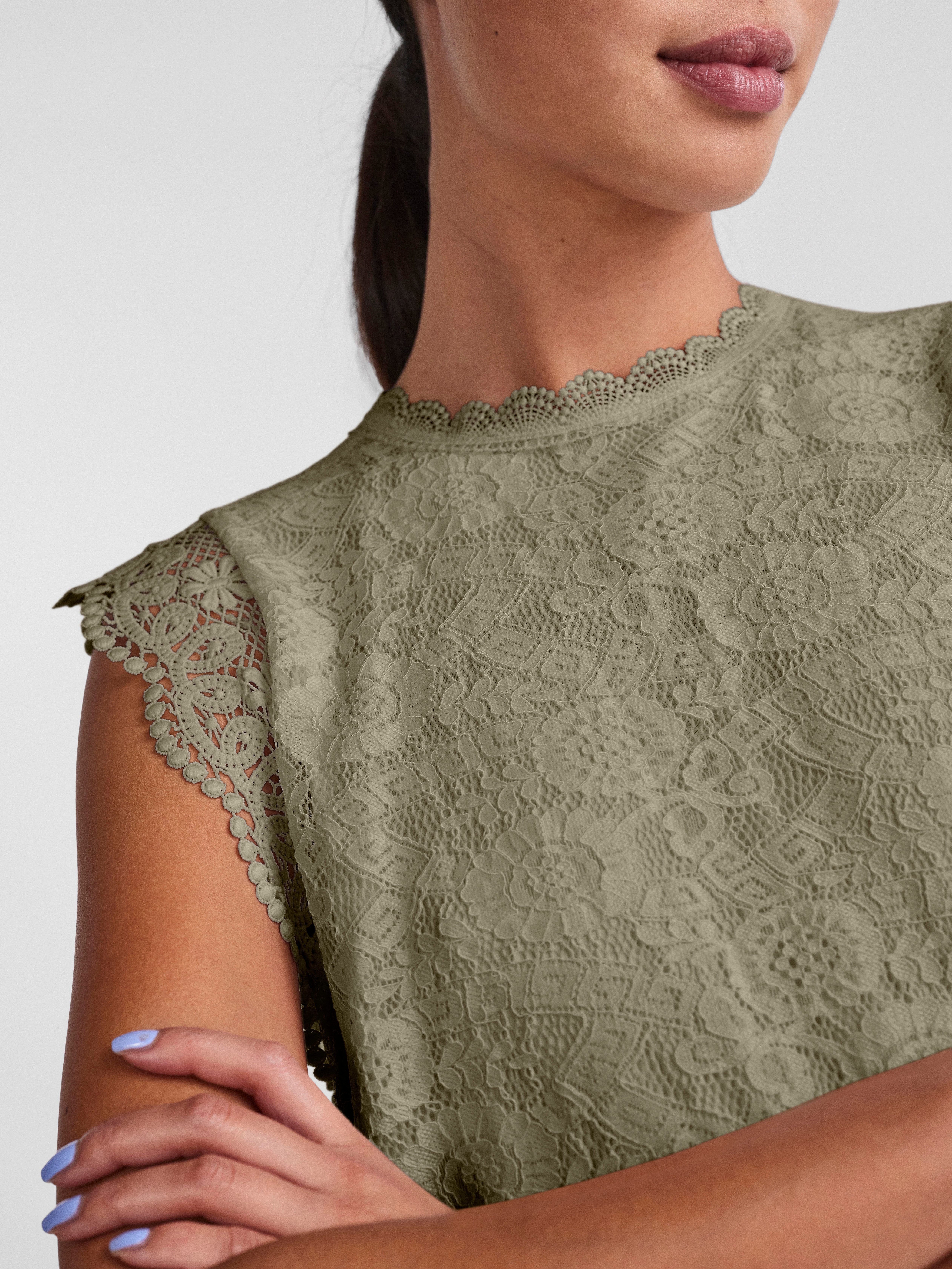 pieces Kanten top PCOLLINE