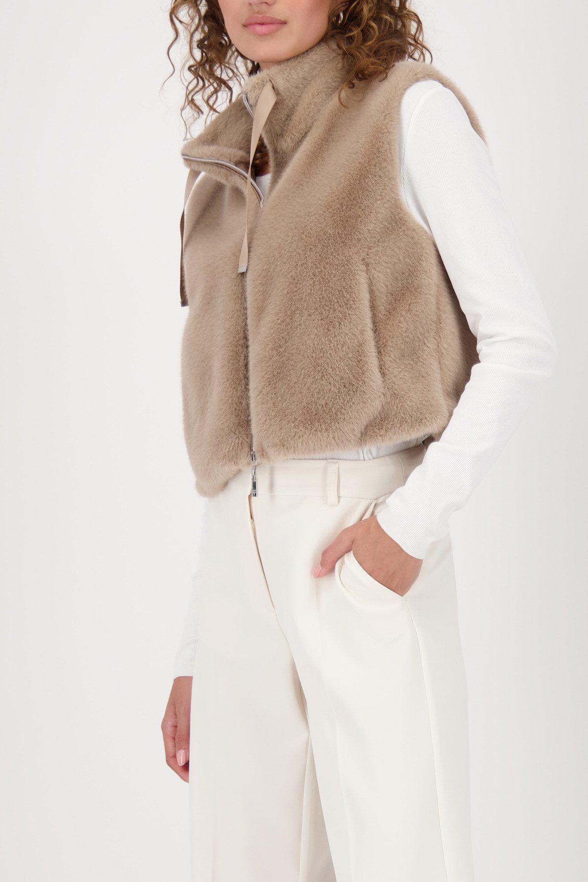 Monari Mouwloos vest van imitatiebont Vest faux fur Regular fit met ronde hals